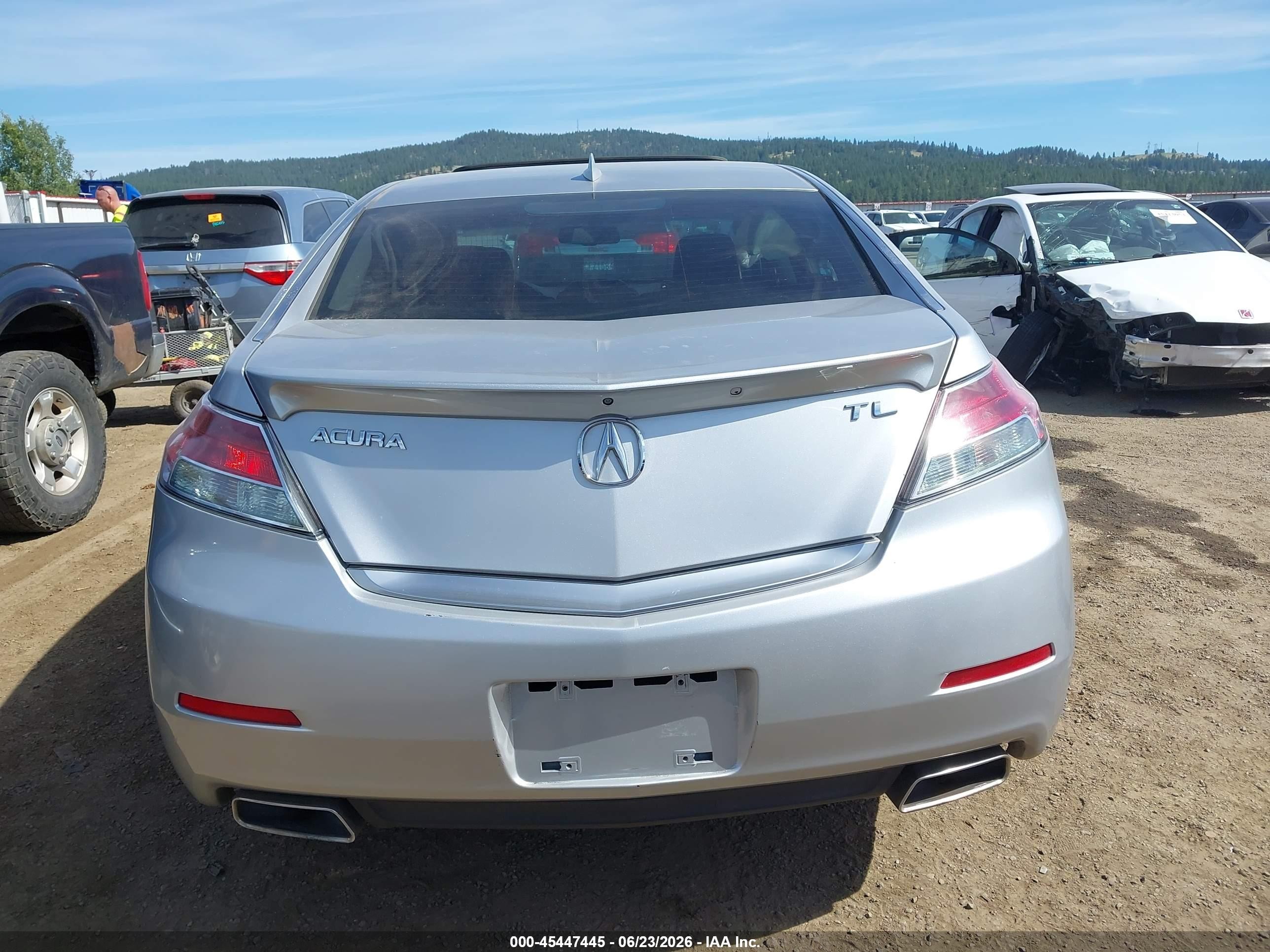 2012 Acura Tl 3.5 Silver vin: 19UUA8F71CA013390