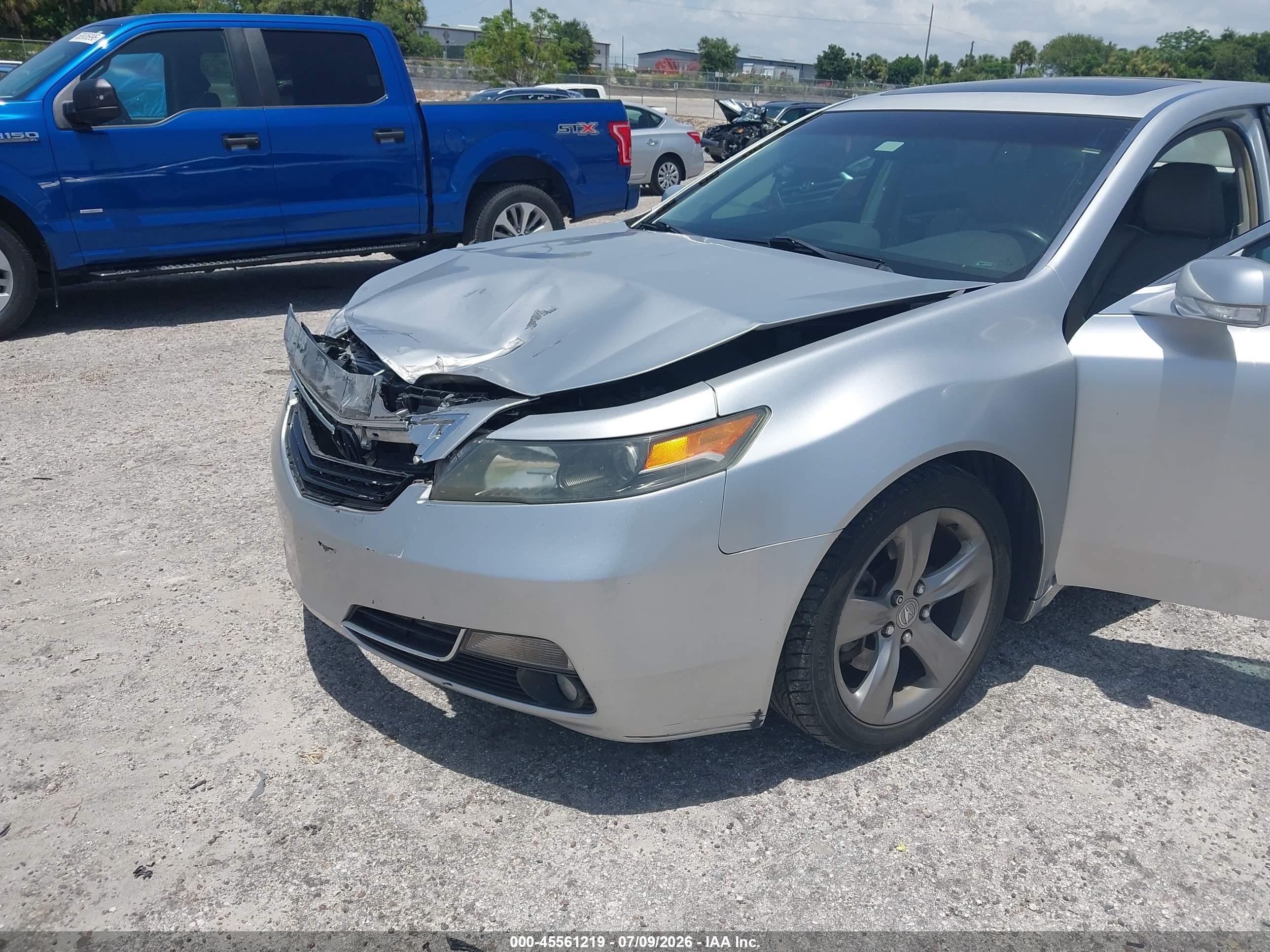 2014 Acura Tl 3.5 Silver vin: 19UUA8F71EA001792