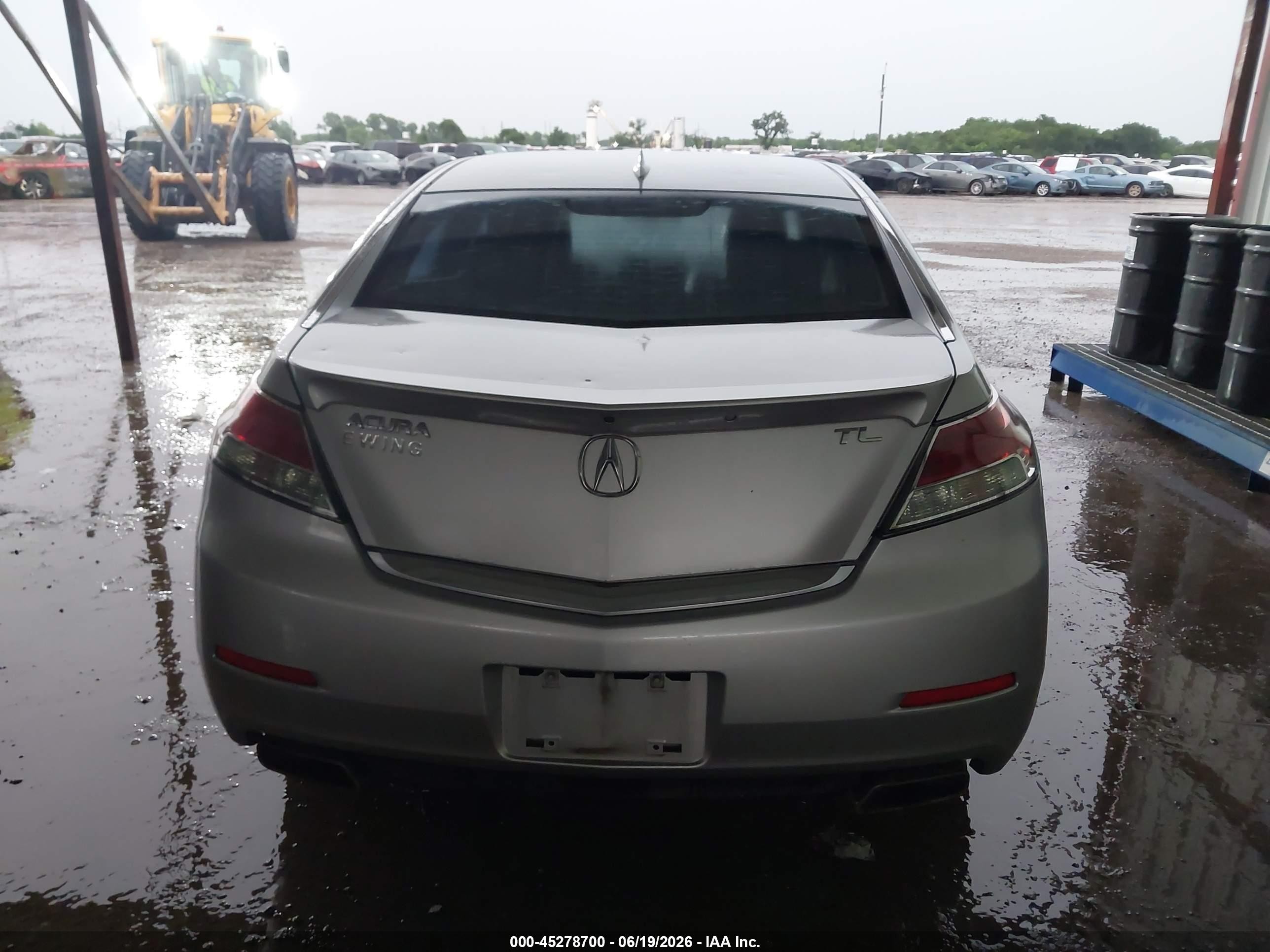 2012 Acura Tl 3.5 Silver vin: 19UUA8F79CA032348