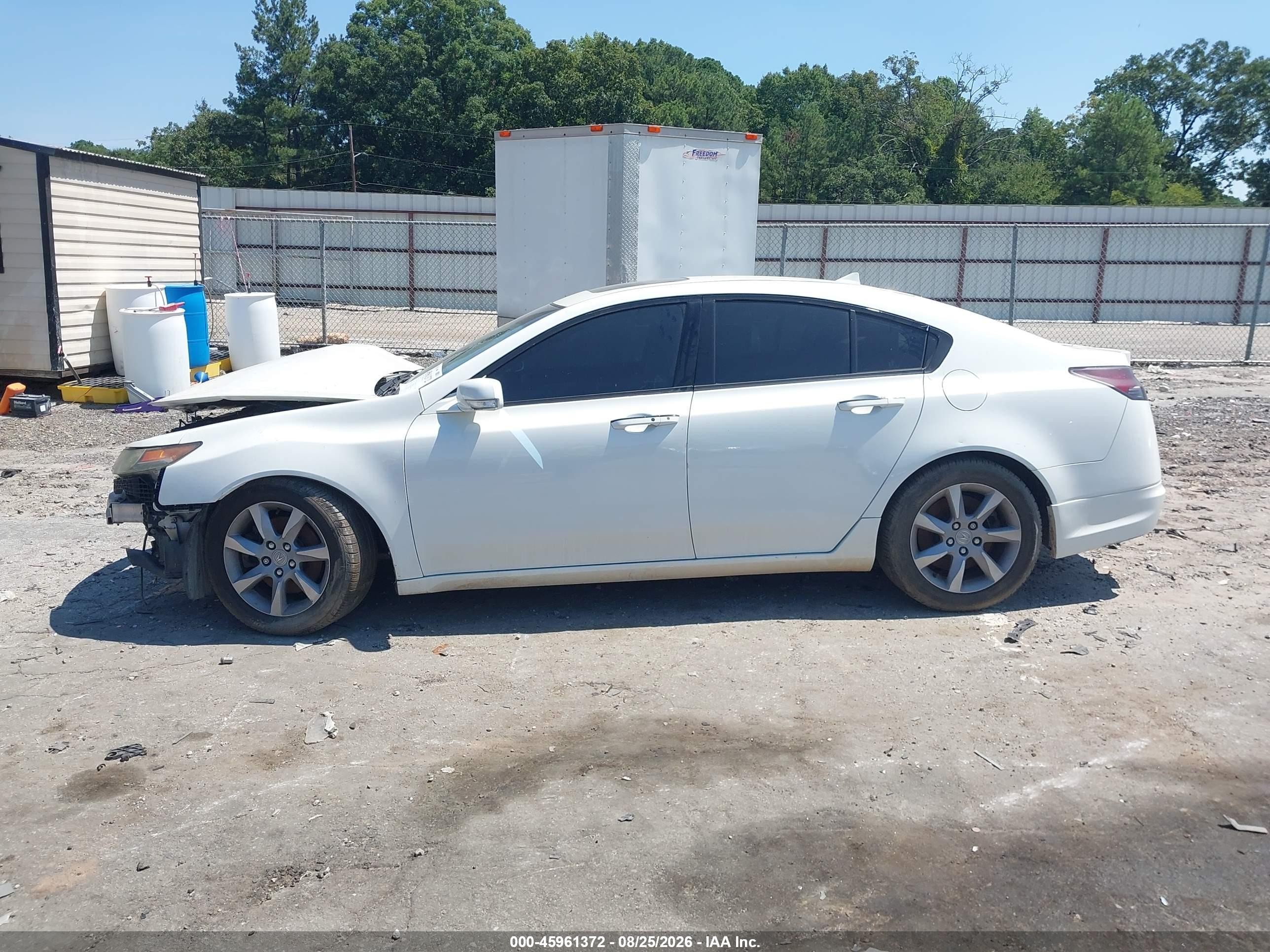 2009 Acura Tl 3.7 White vin: 19UUA96579A003394
