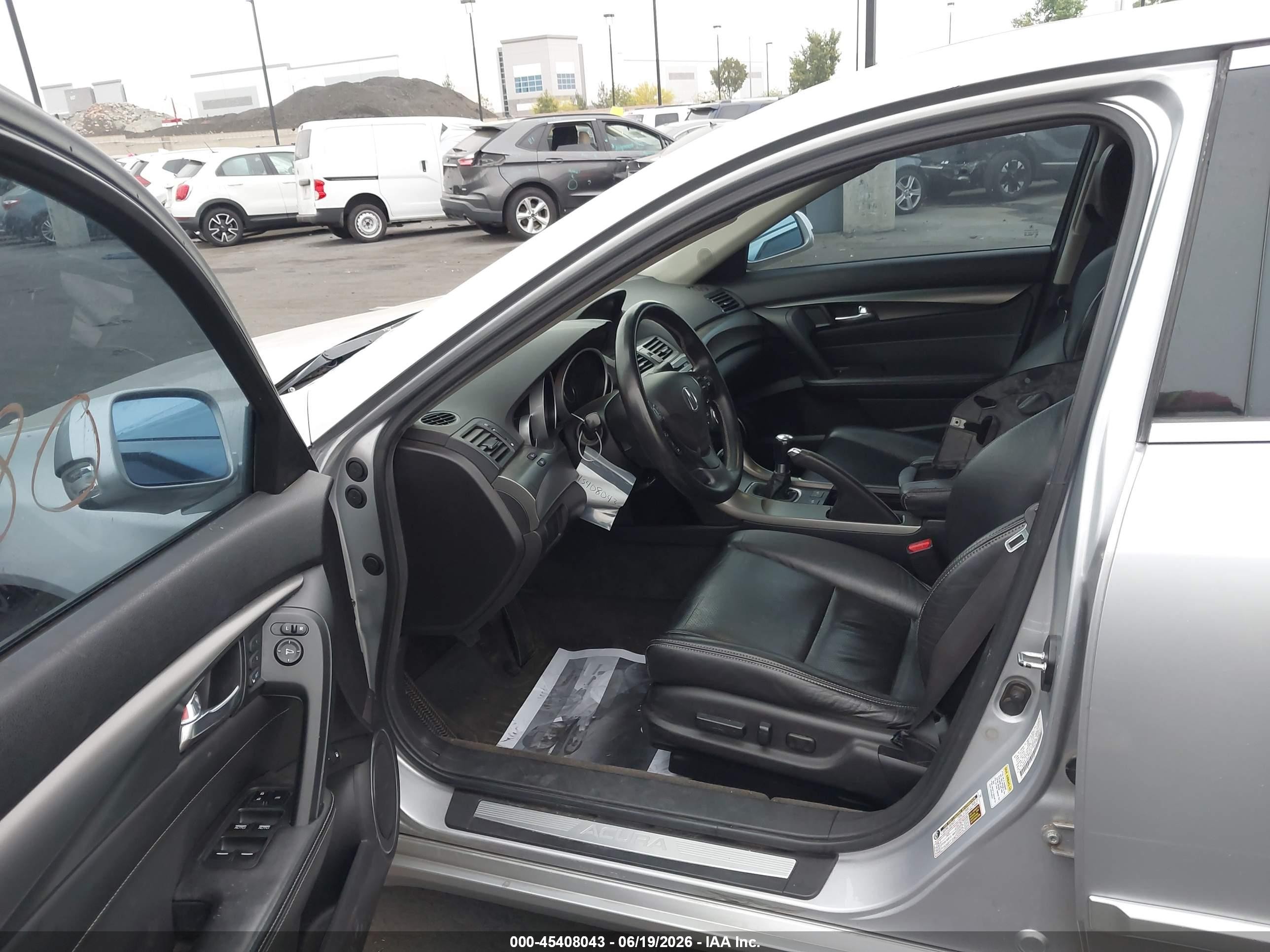 2013 Acura Tl 3.7 Silver vin: 19UUA9E54DA004545