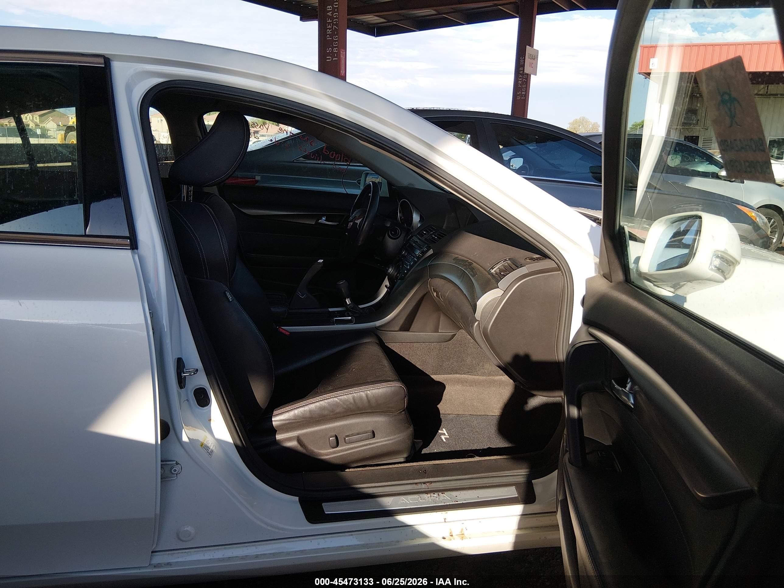 2013 Acura Tl 3.7 White vin: 19UUA9E55DA005638