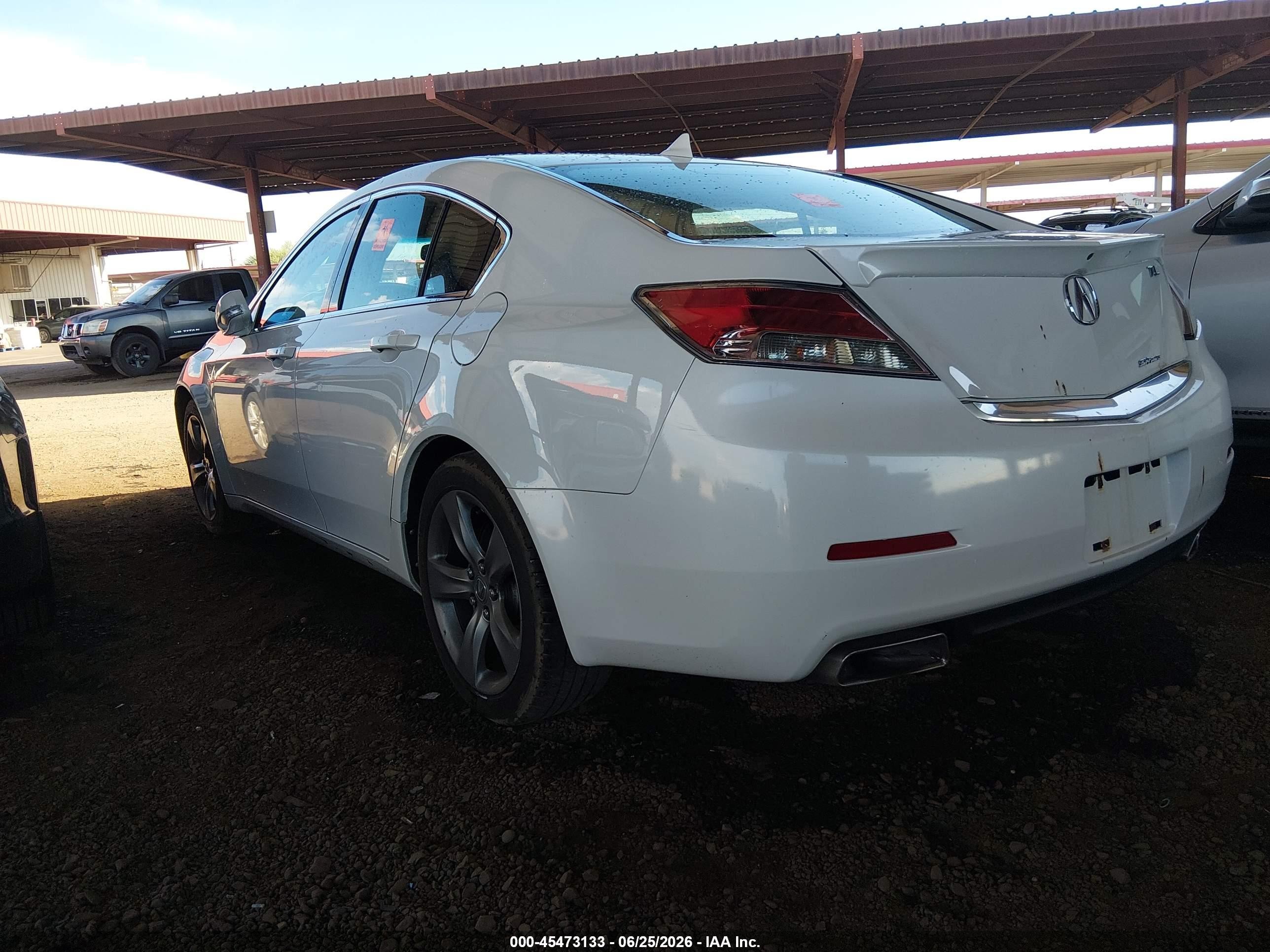 2013 Acura Tl 3.7 White vin: 19UUA9E55DA005638