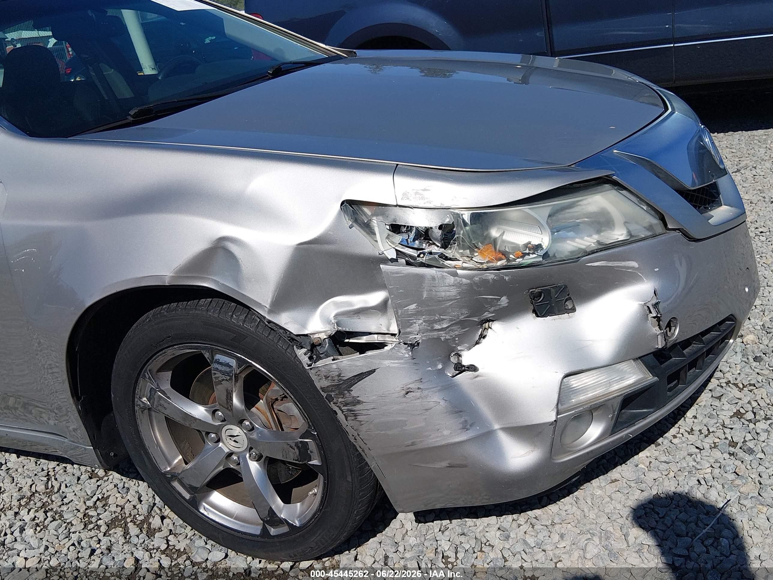 2010 Acura Tl 3.7 Silver vin: 19UUA9F21AA800766