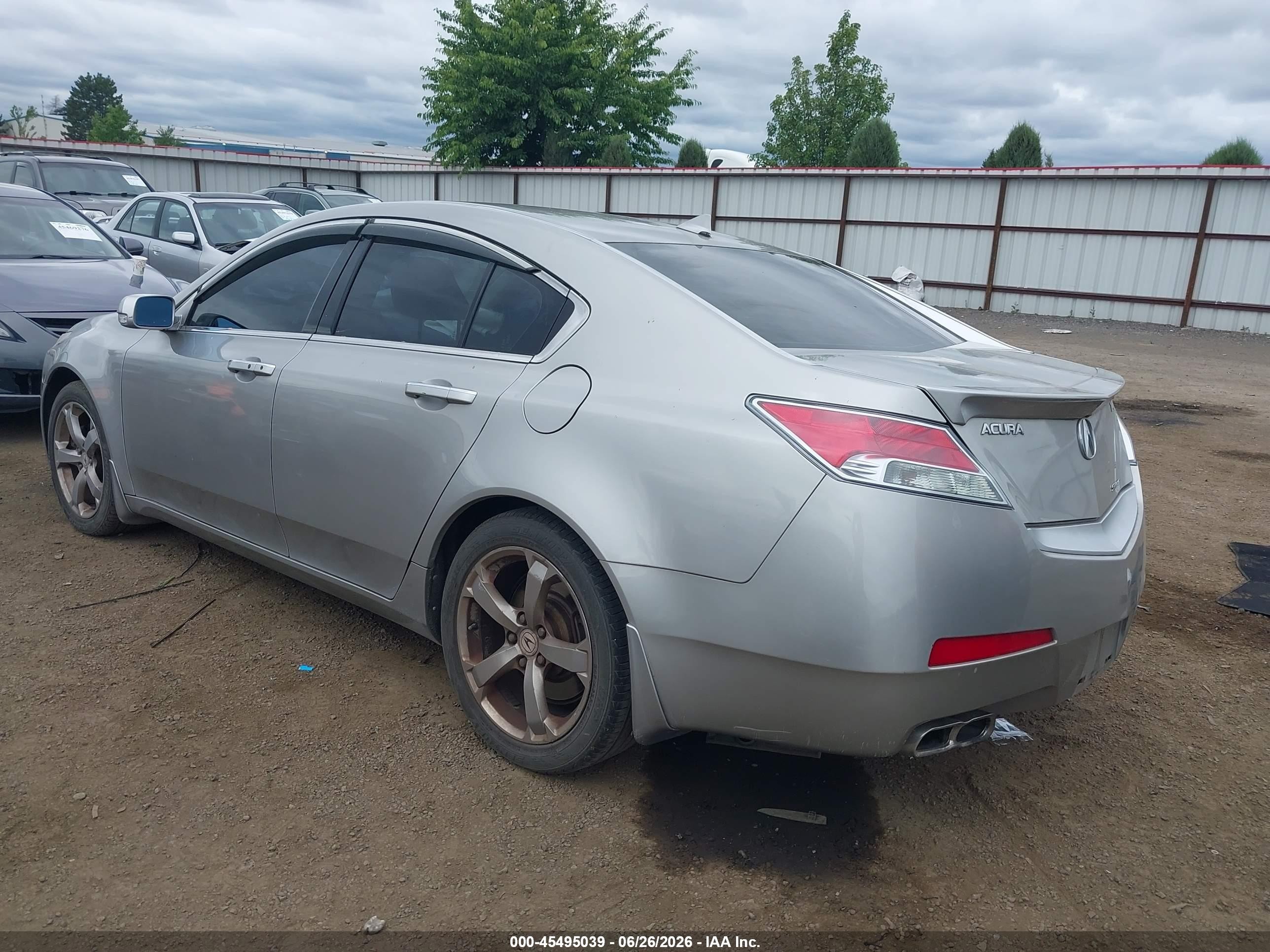 2010 Acura Tl 3.7 Серебряный vin: 19UUA9F50AA004617