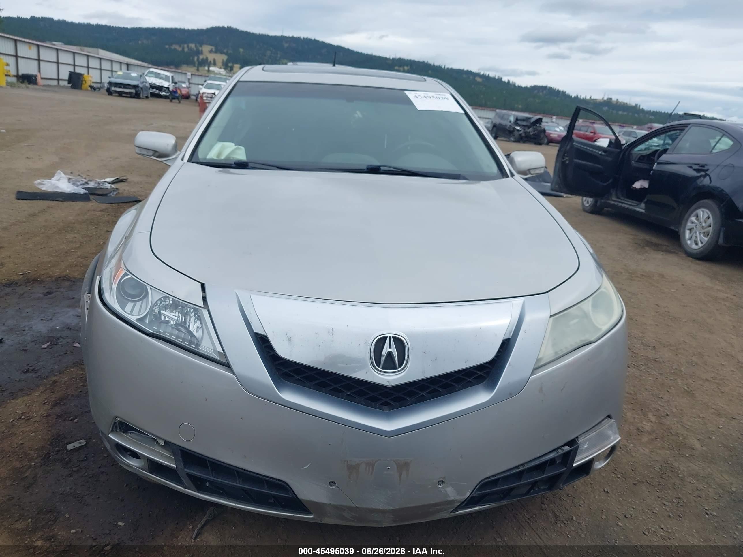 2010 Acura Tl 3.7 Серебряный vin: 19UUA9F50AA004617