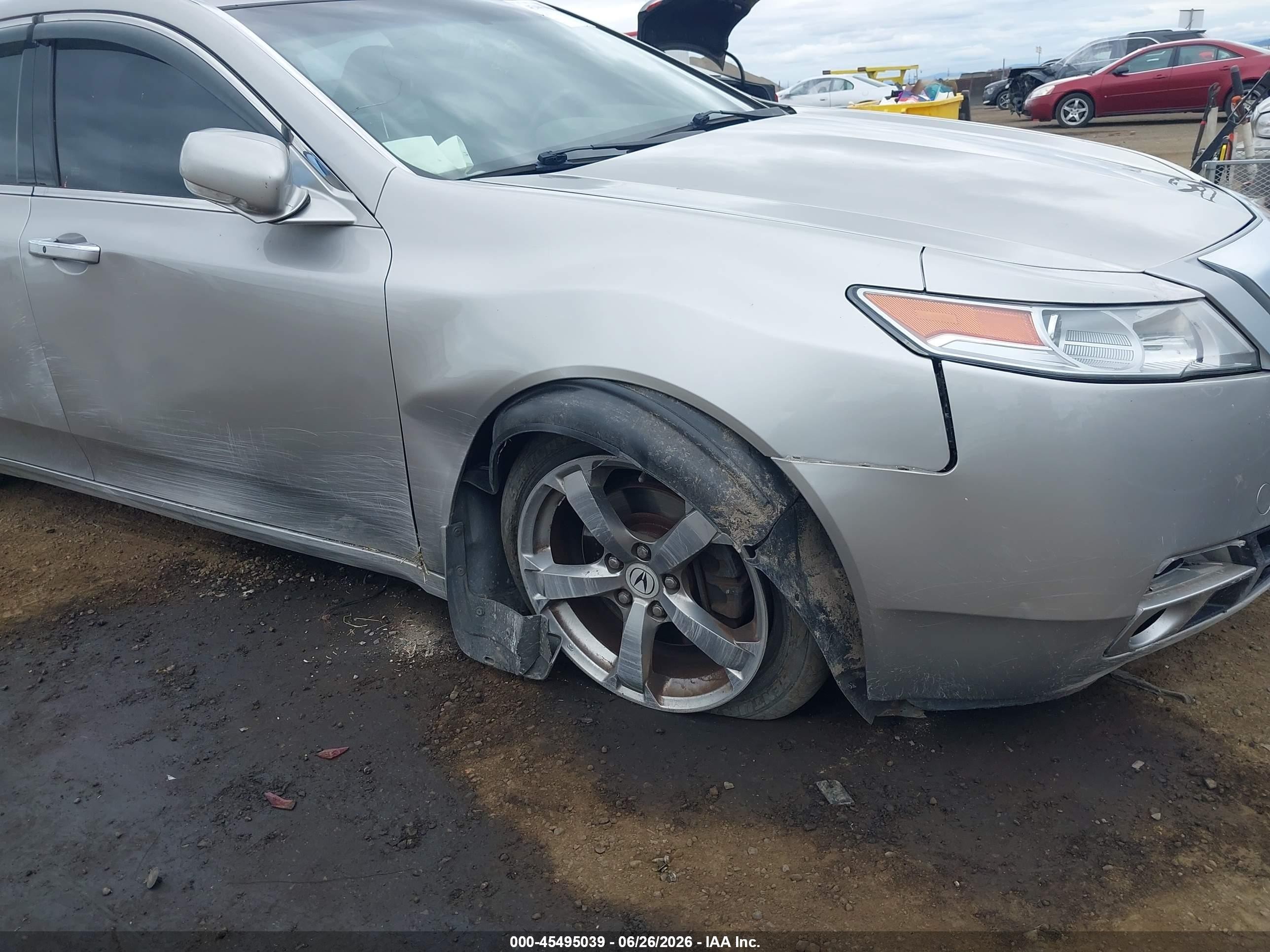 2010 Acura Tl 3.7 Серебряный vin: 19UUA9F50AA004617