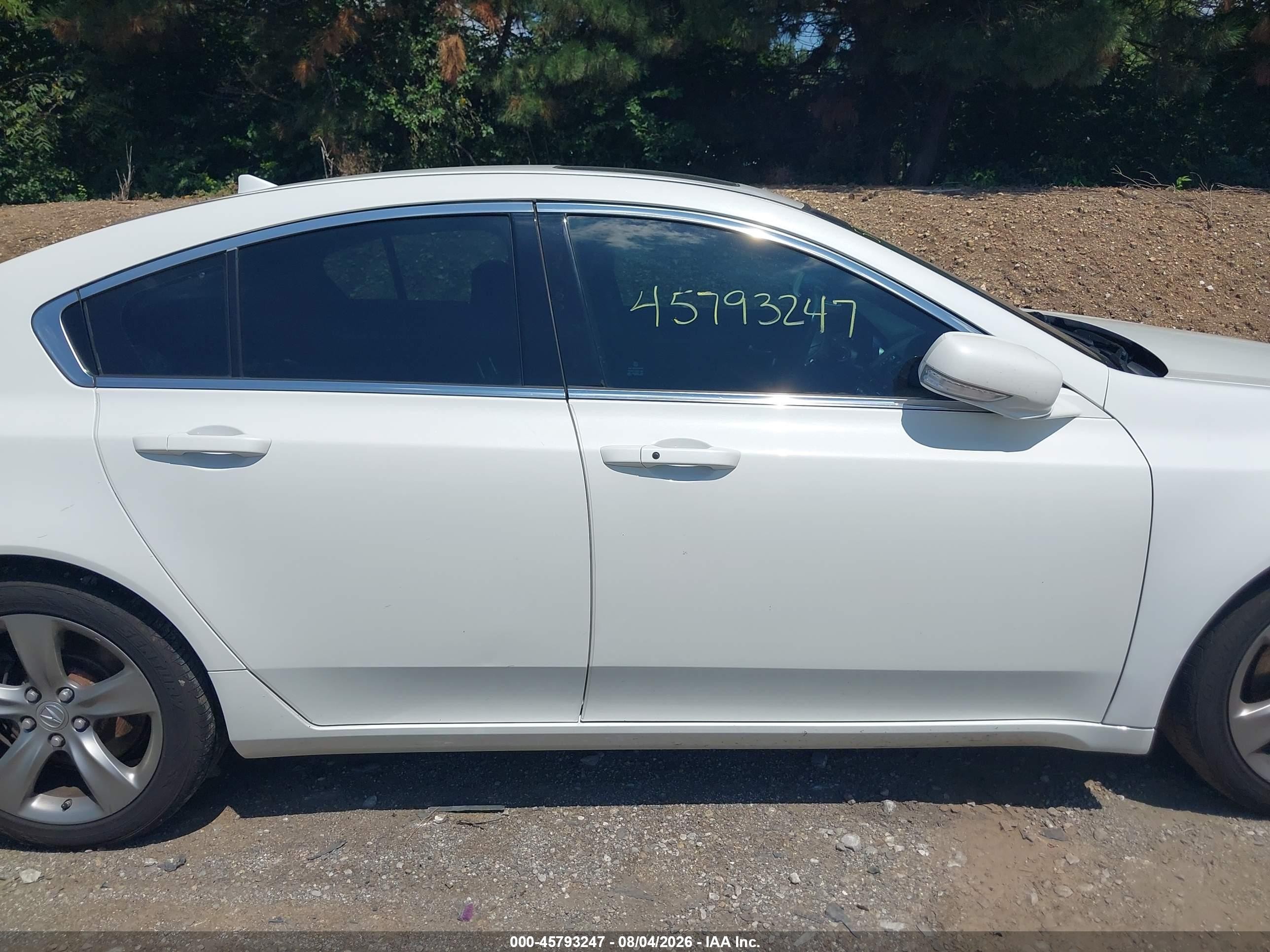 2012 Acura Tl 3.7 White vin: 19UUA9F50CA011070