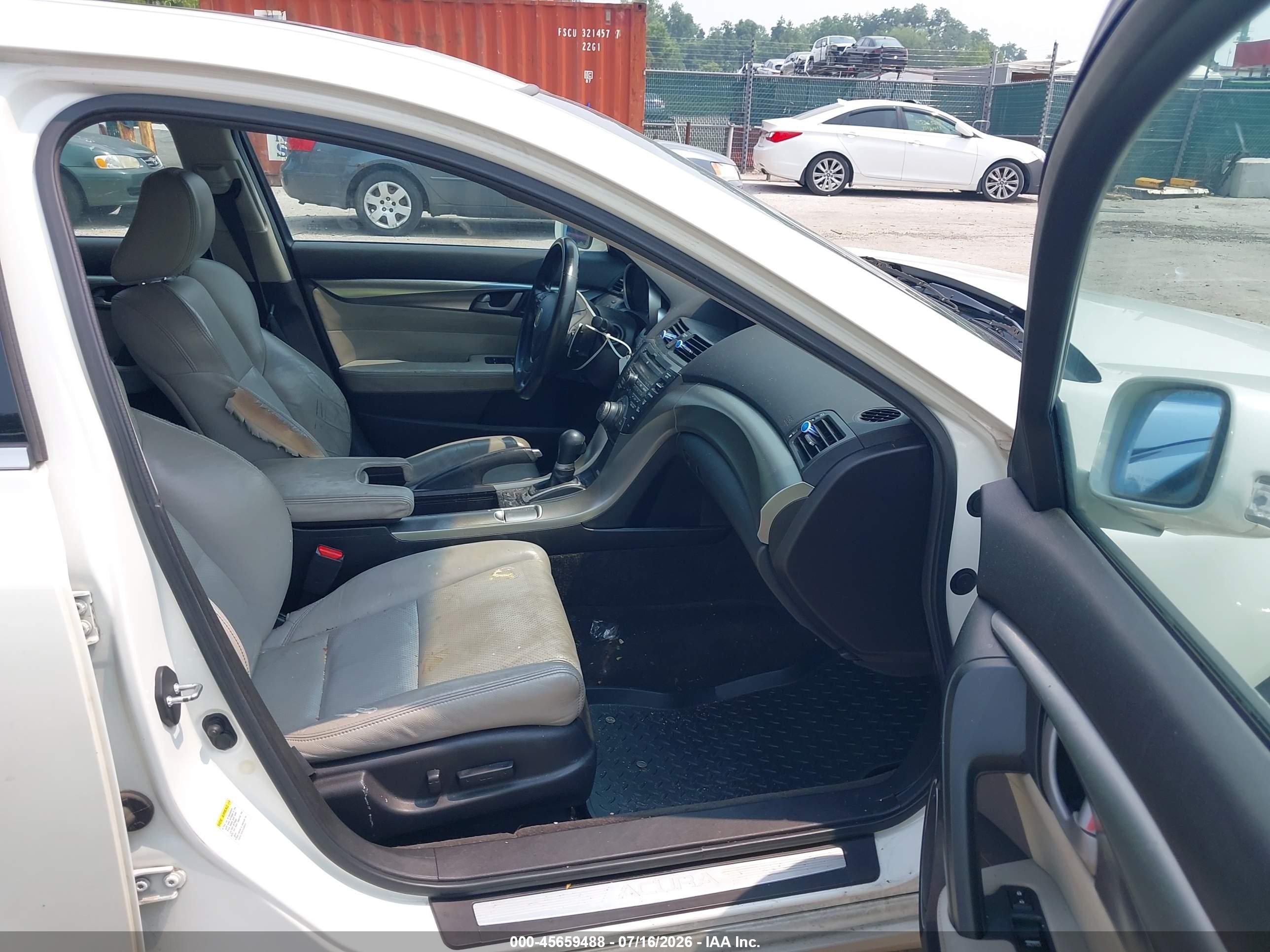 2011 Acura Tl 3.7 White vin: 19UUA9F51BA001131