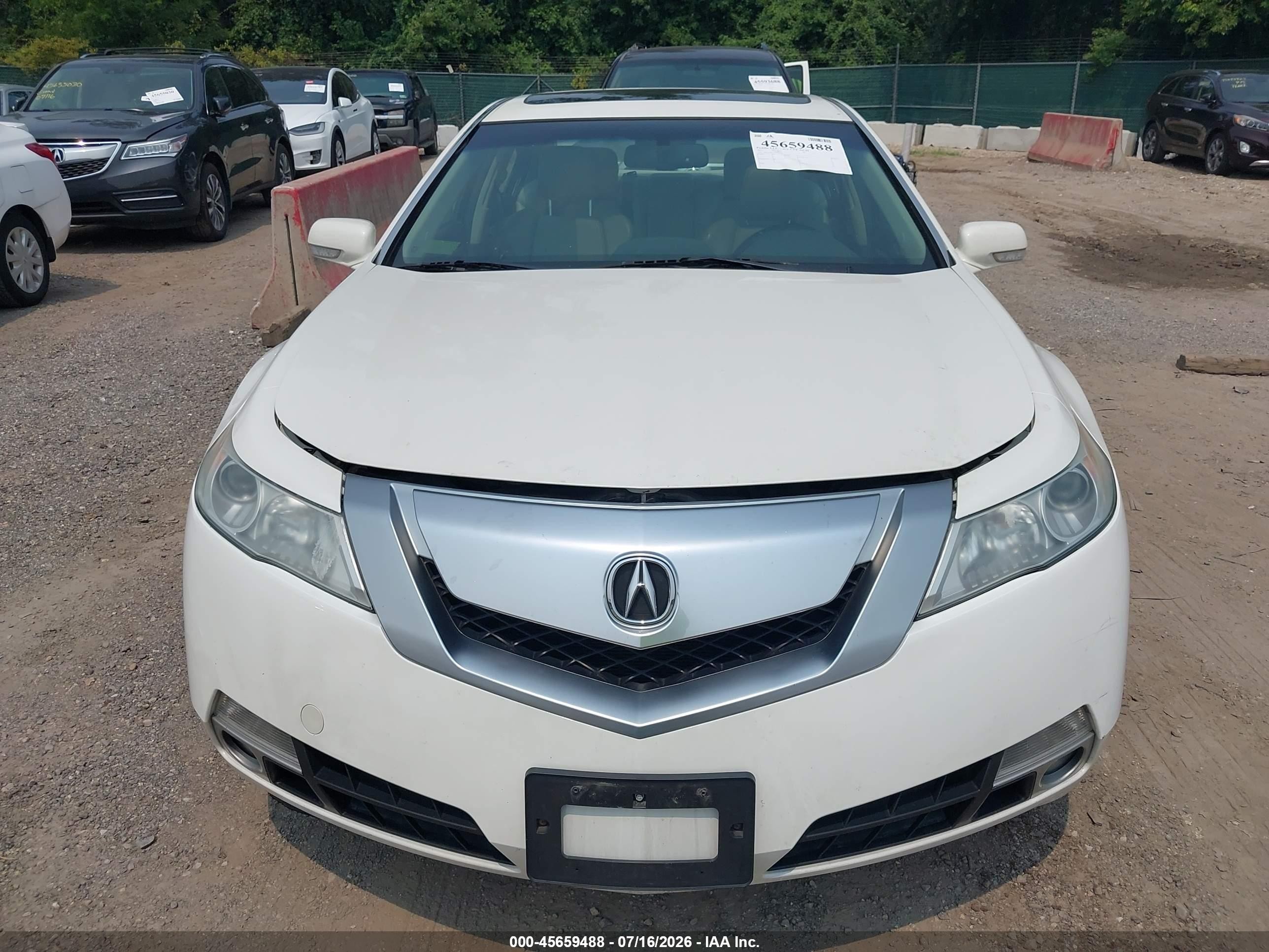 2011 Acura Tl 3.7 White vin: 19UUA9F51BA001131