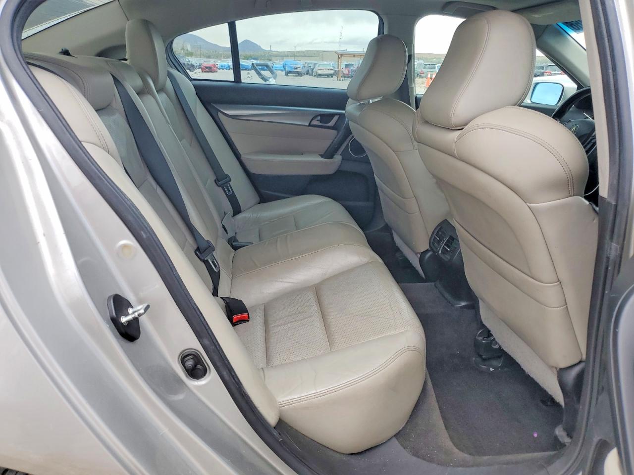 2010 Acura Tl Silver vin: 19UUA9F52AA007213