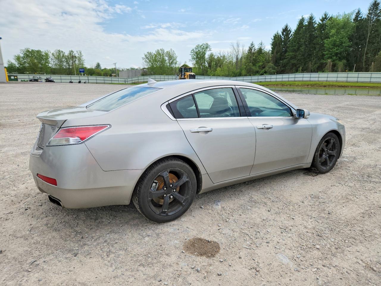 2010 Acura Tl Silver vin: 19UUA9F52AA008054