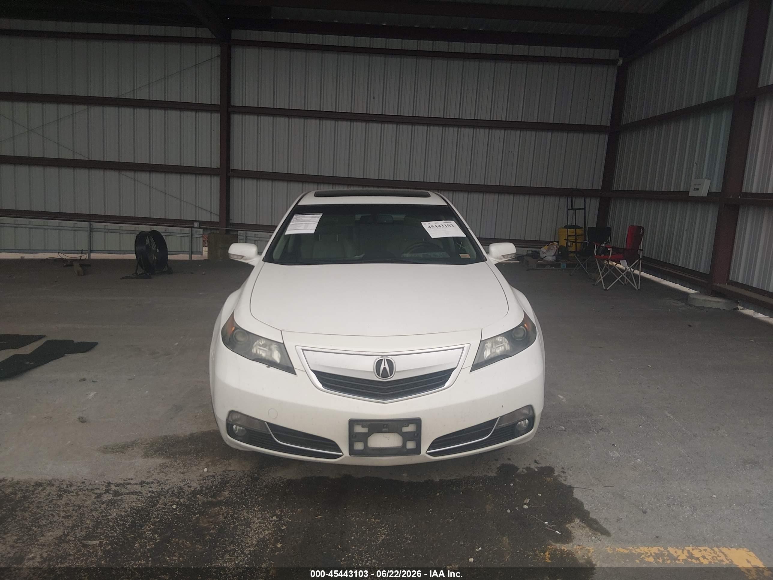 2013 Acura Tl 3.7 White vin: 19UUA9F52DA004641