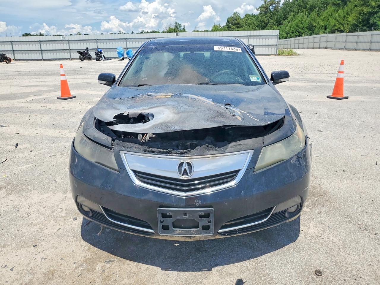 2013 Acura Tl Tech Черный vin: 19UUA9F53DA004471
