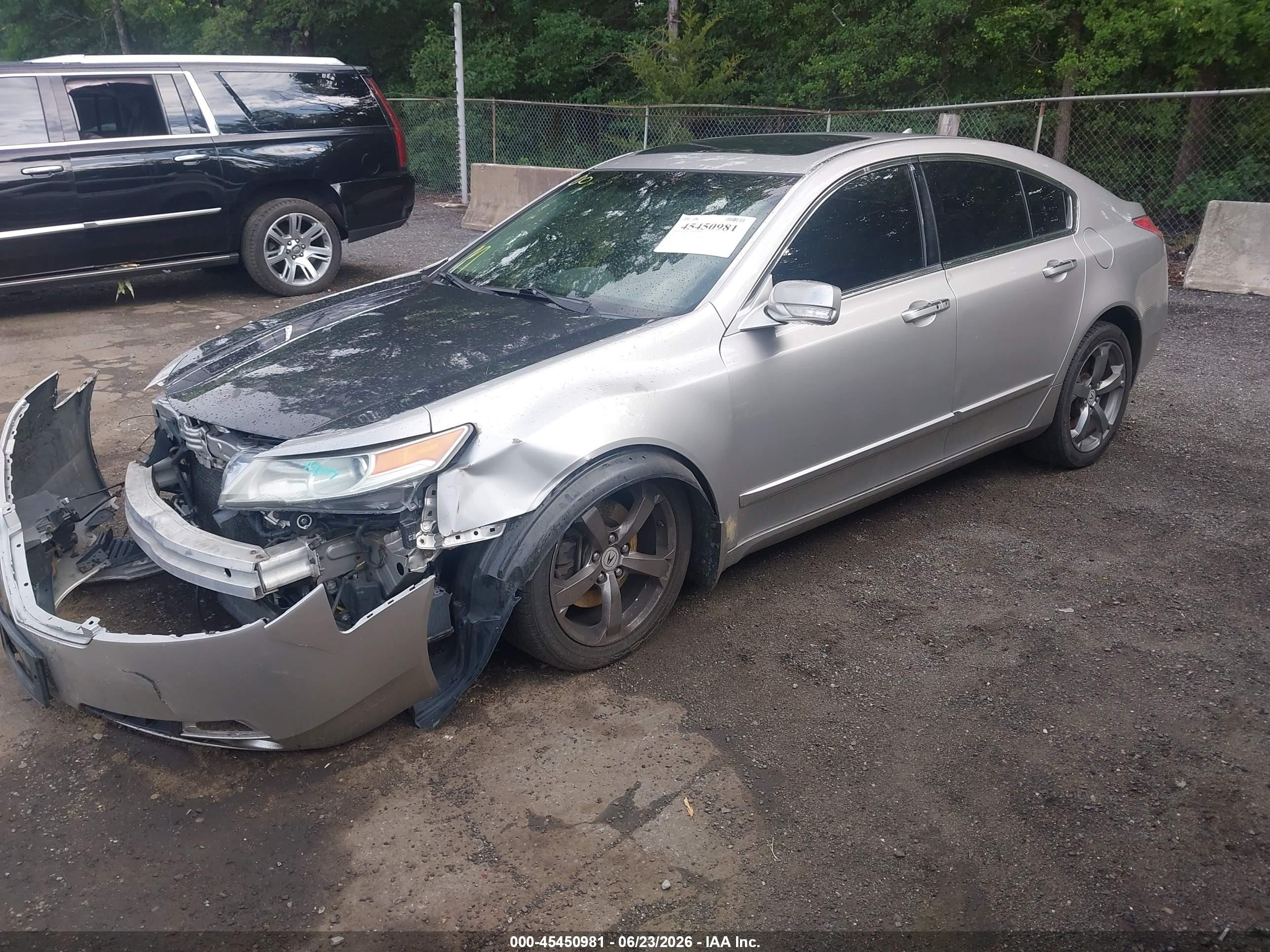 2011 Acura Tl 3.7 Silver vin: 19UUA9F55BA002072
