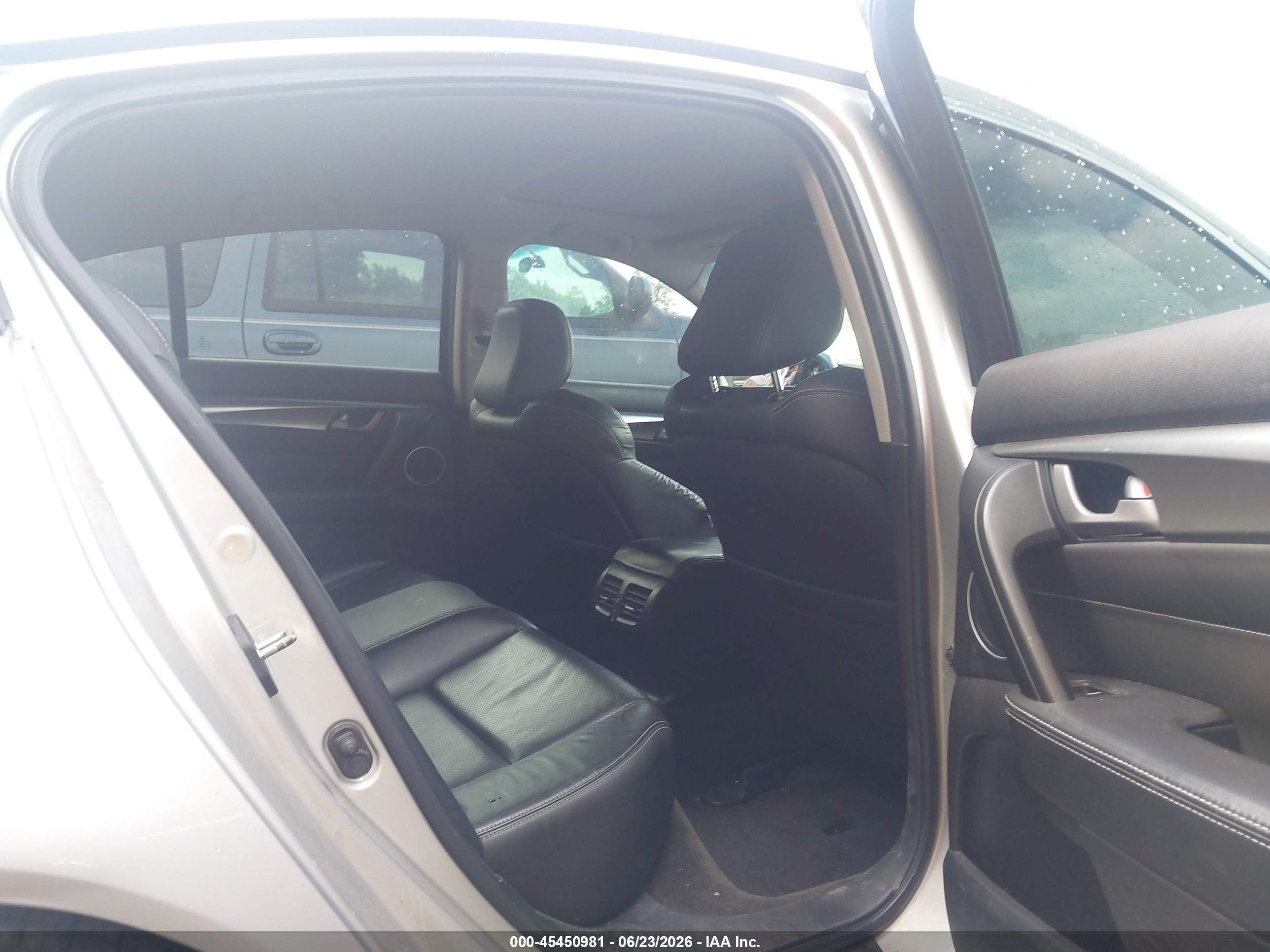 2011 Acura Tl 3.7 Silver vin: 19UUA9F55BA002072