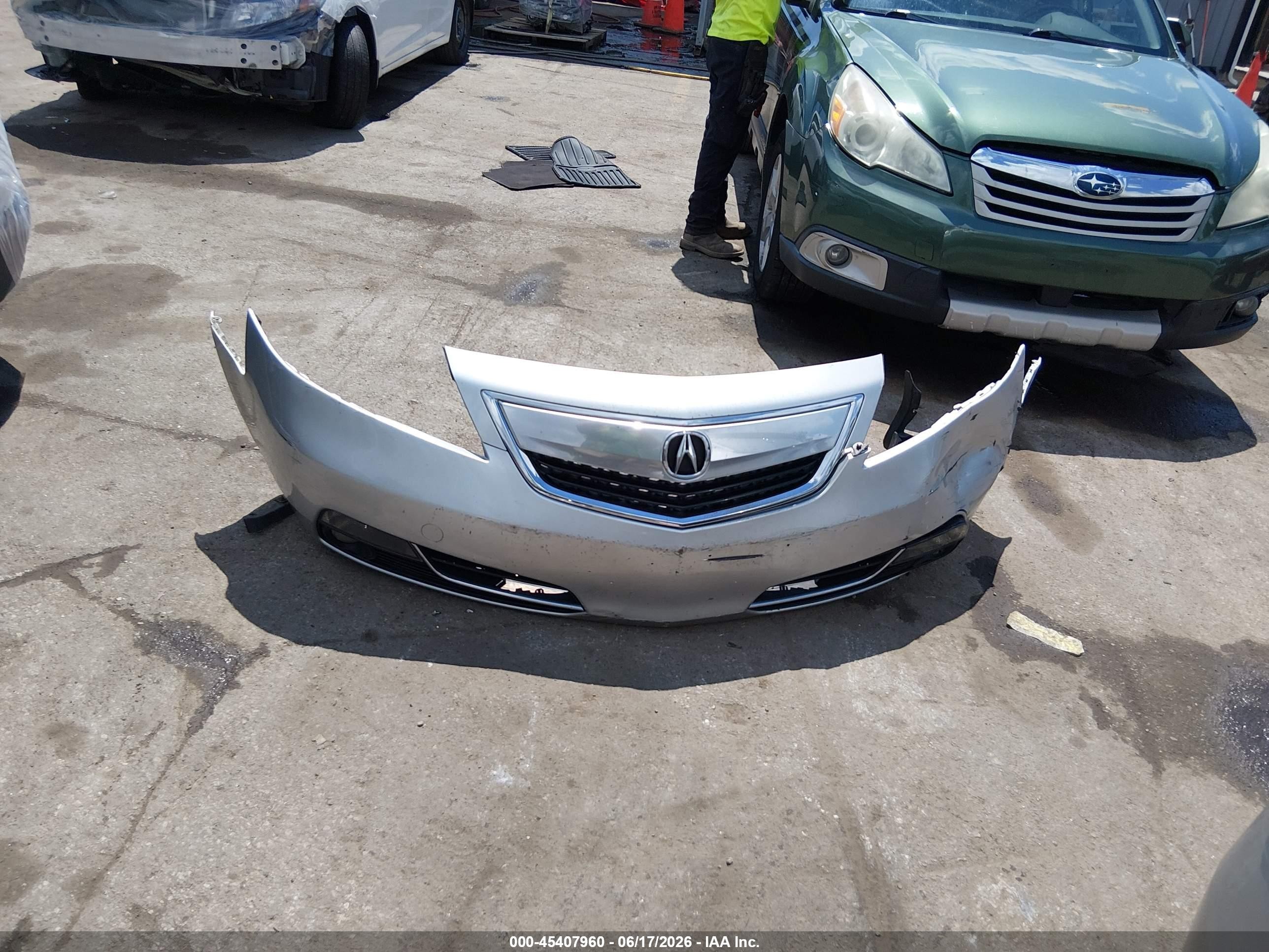 2013 Acura Tl 3.7 Silver vin: 19UUA9F56DA004805
