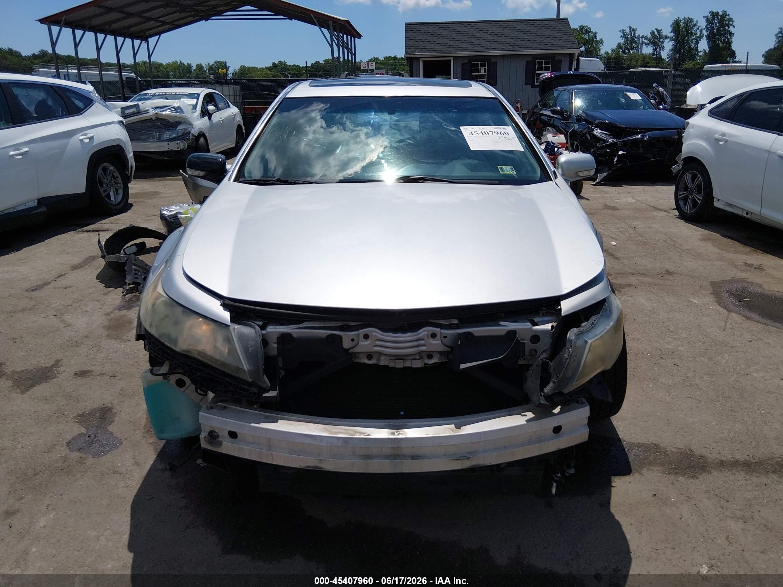 2013 Acura Tl 3.7 Silver vin: 19UUA9F56DA004805