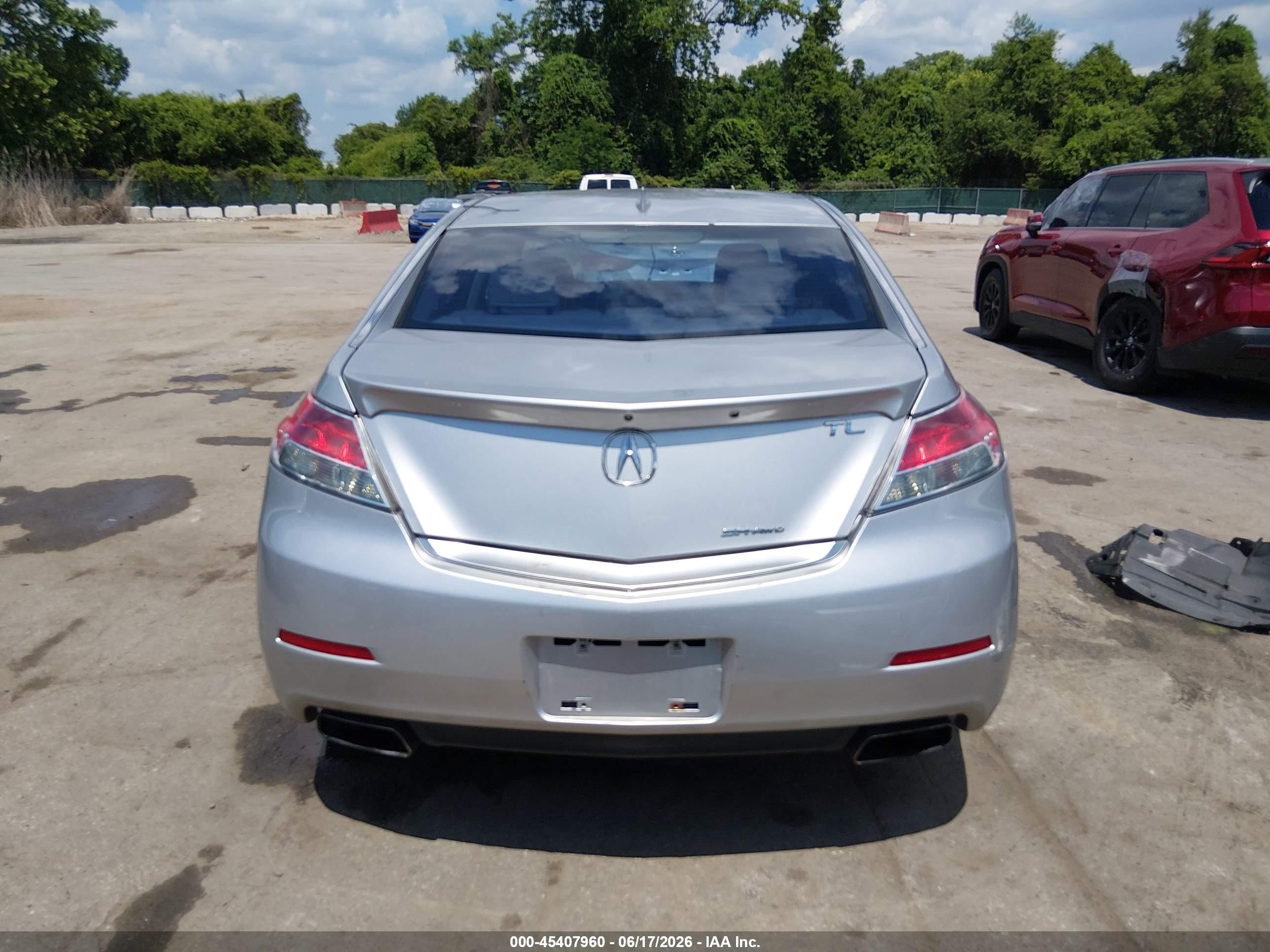 2013 Acura Tl 3.7 Silver vin: 19UUA9F56DA004805