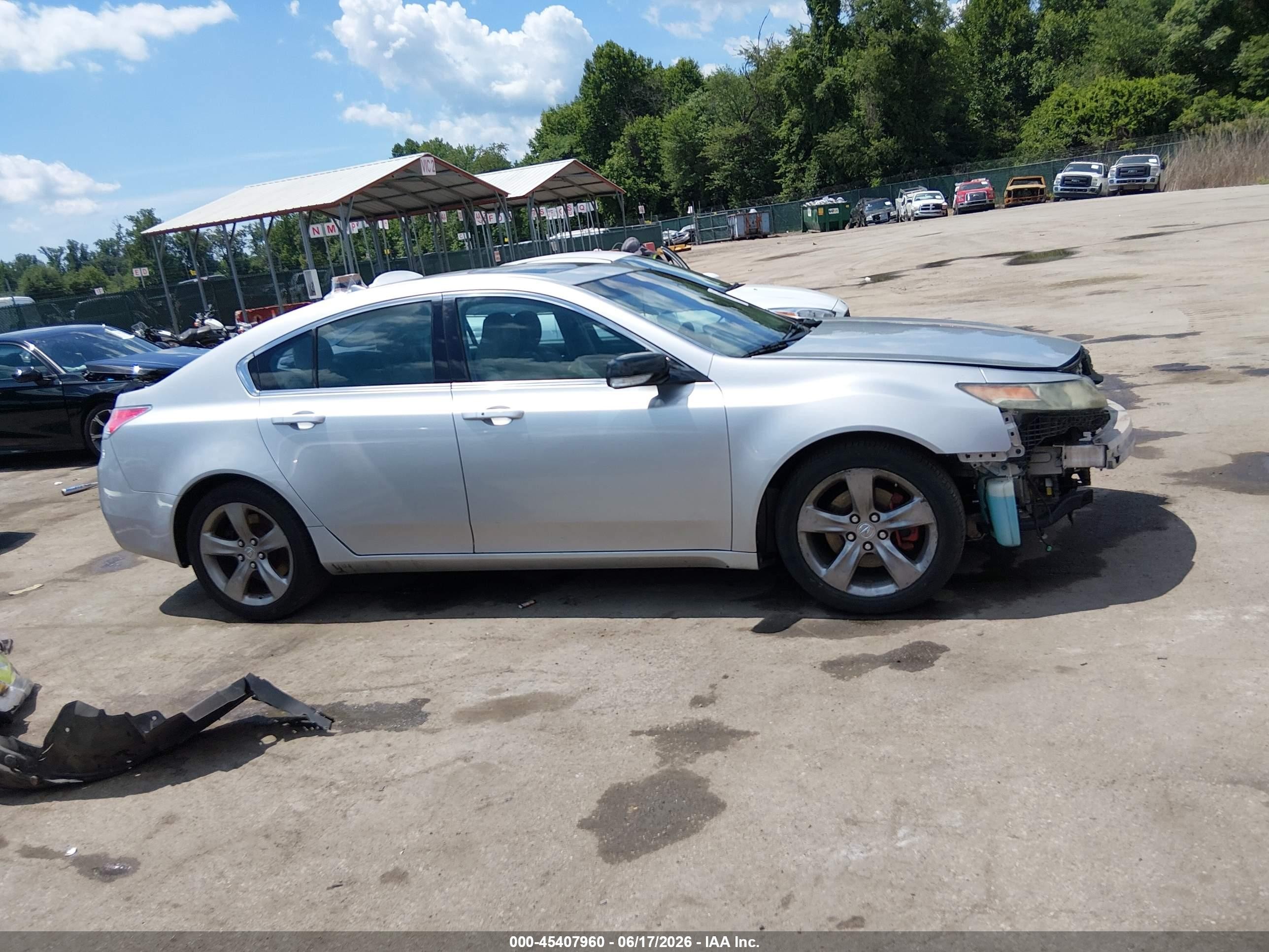 2013 Acura Tl 3.7 Silver vin: 19UUA9F56DA004805