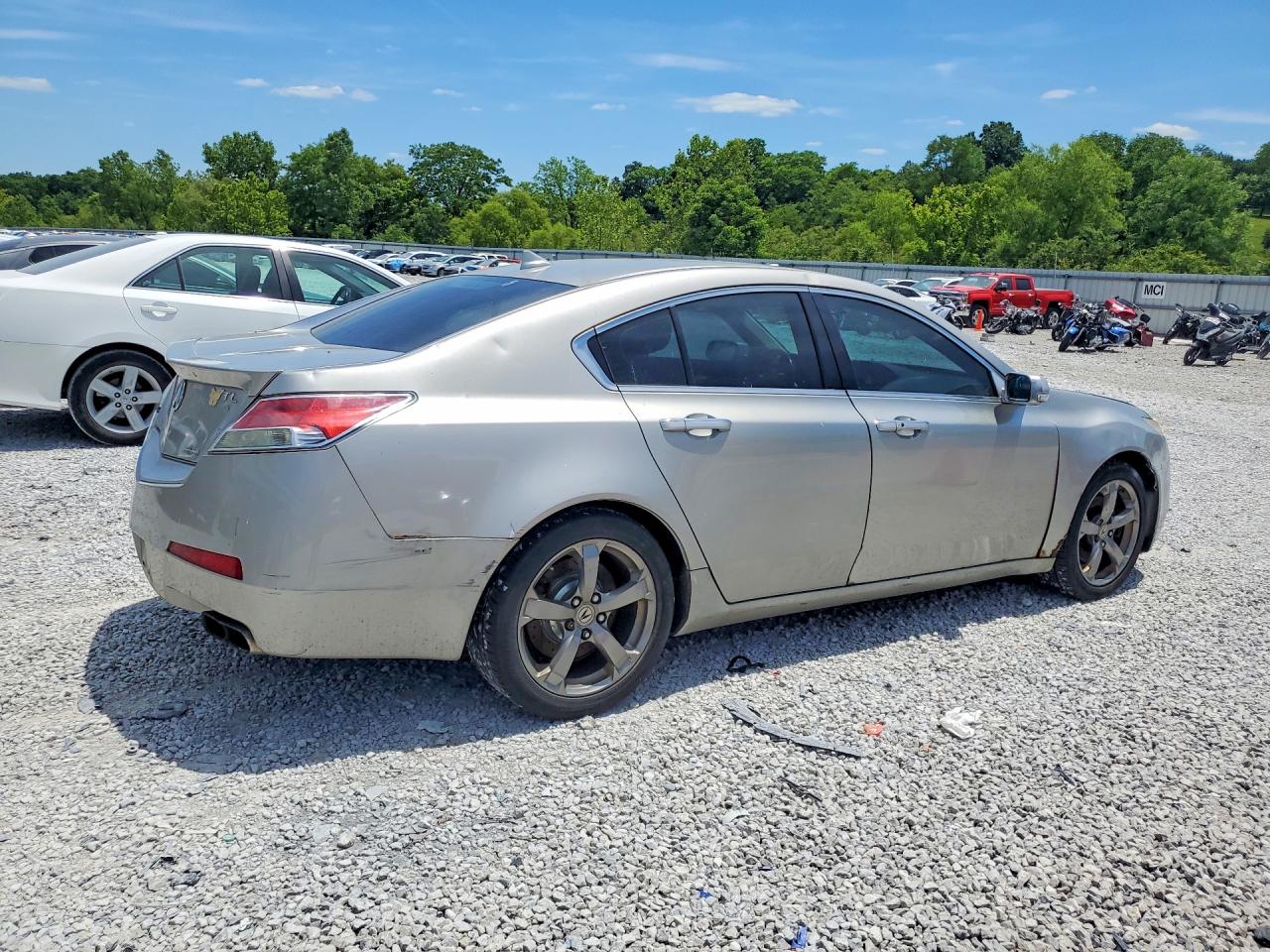 2010 Acura Tl Silver vin: 19UUA9F57AA000371
