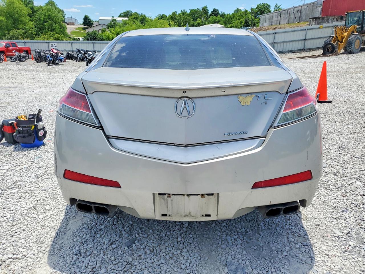2010 Acura Tl Silver vin: 19UUA9F57AA000371