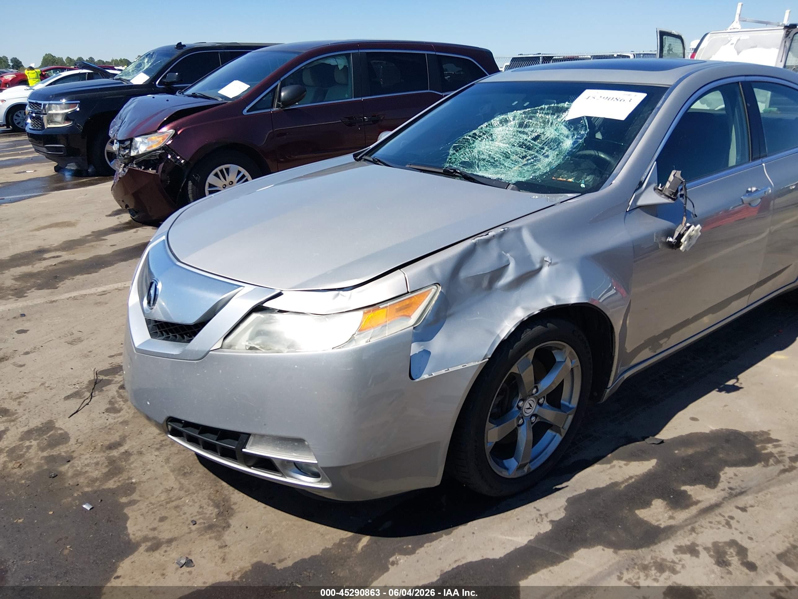 2011 Acura Tl 3.7 Silver vin: 19UUA9F57BA001781