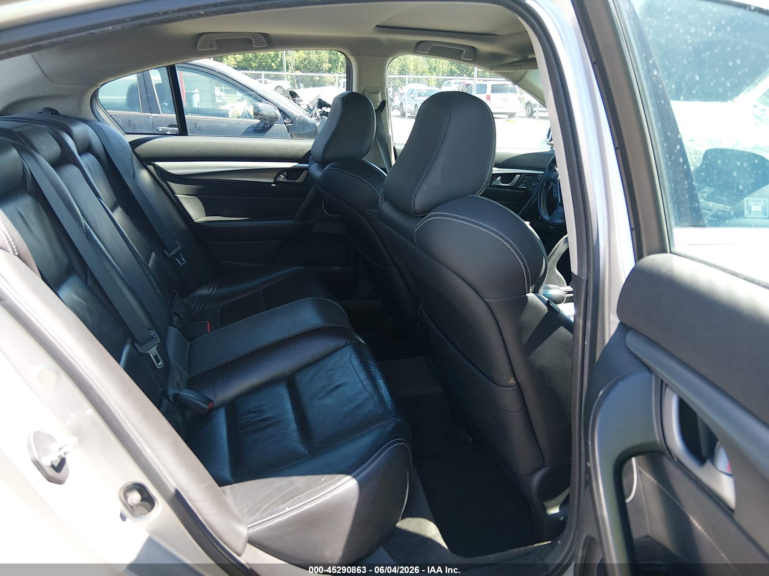 2011 Acura Tl 3.7 Silver vin: 19UUA9F57BA001781