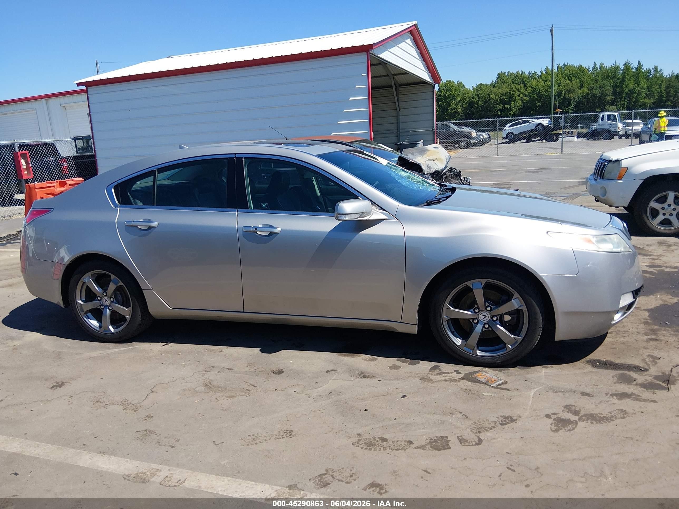 2011 Acura Tl 3.7 Silver vin: 19UUA9F57BA001781