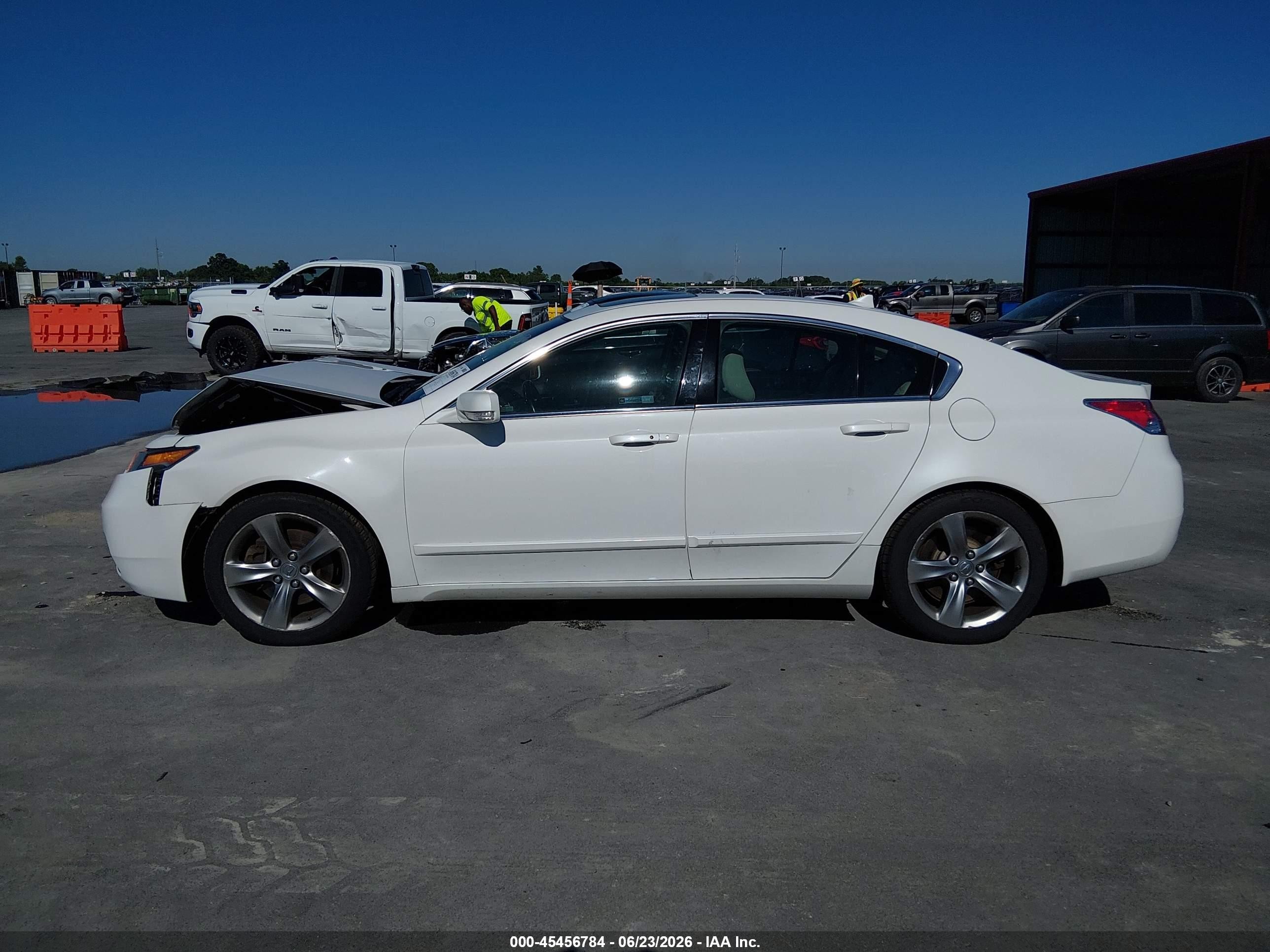 2012 Acura Tl 3.7 White vin: 19UUA9F57CA000339