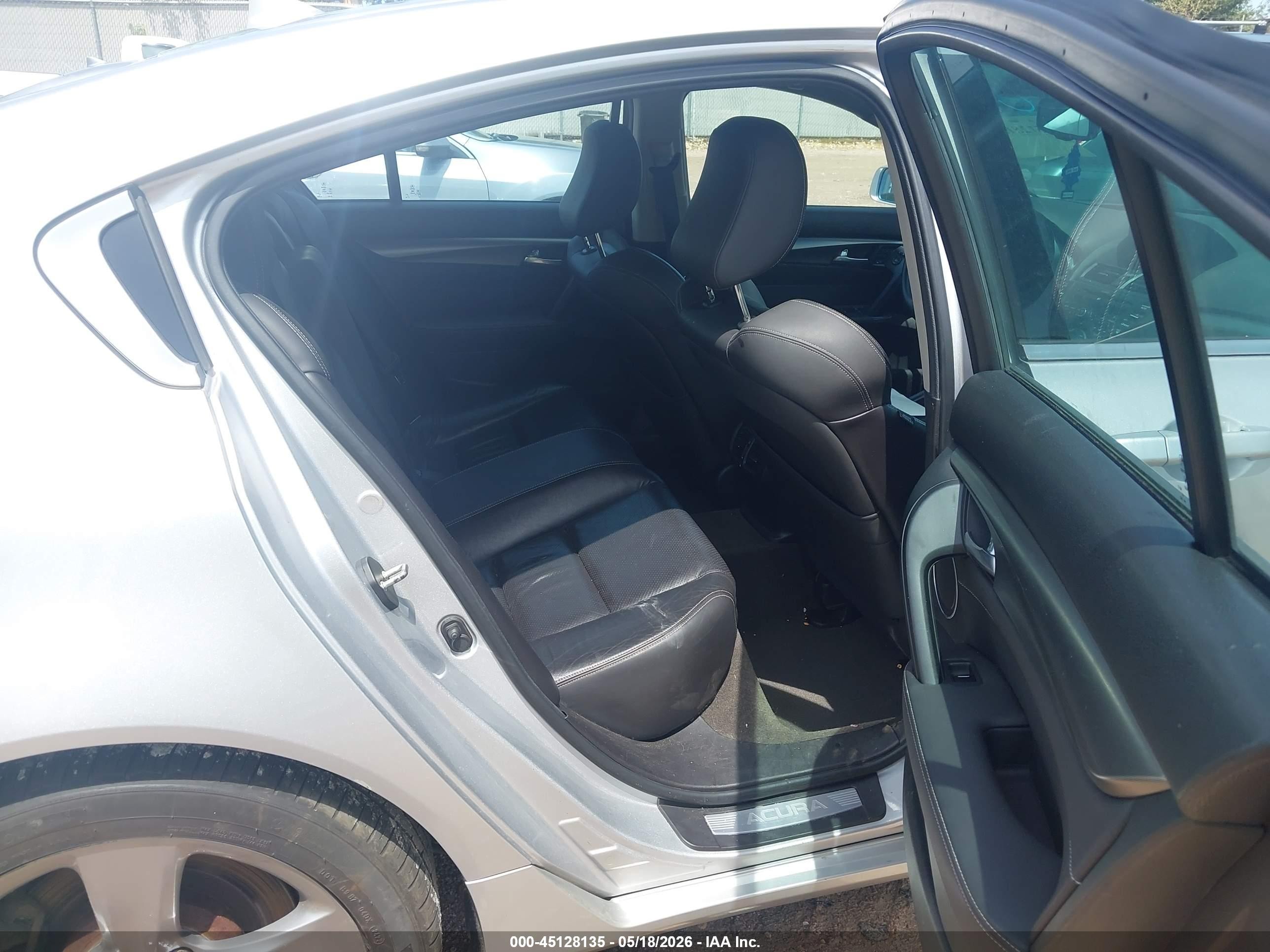 2013 Acura Tl 3.7 Silver vin: 19UUA9F57DA004411