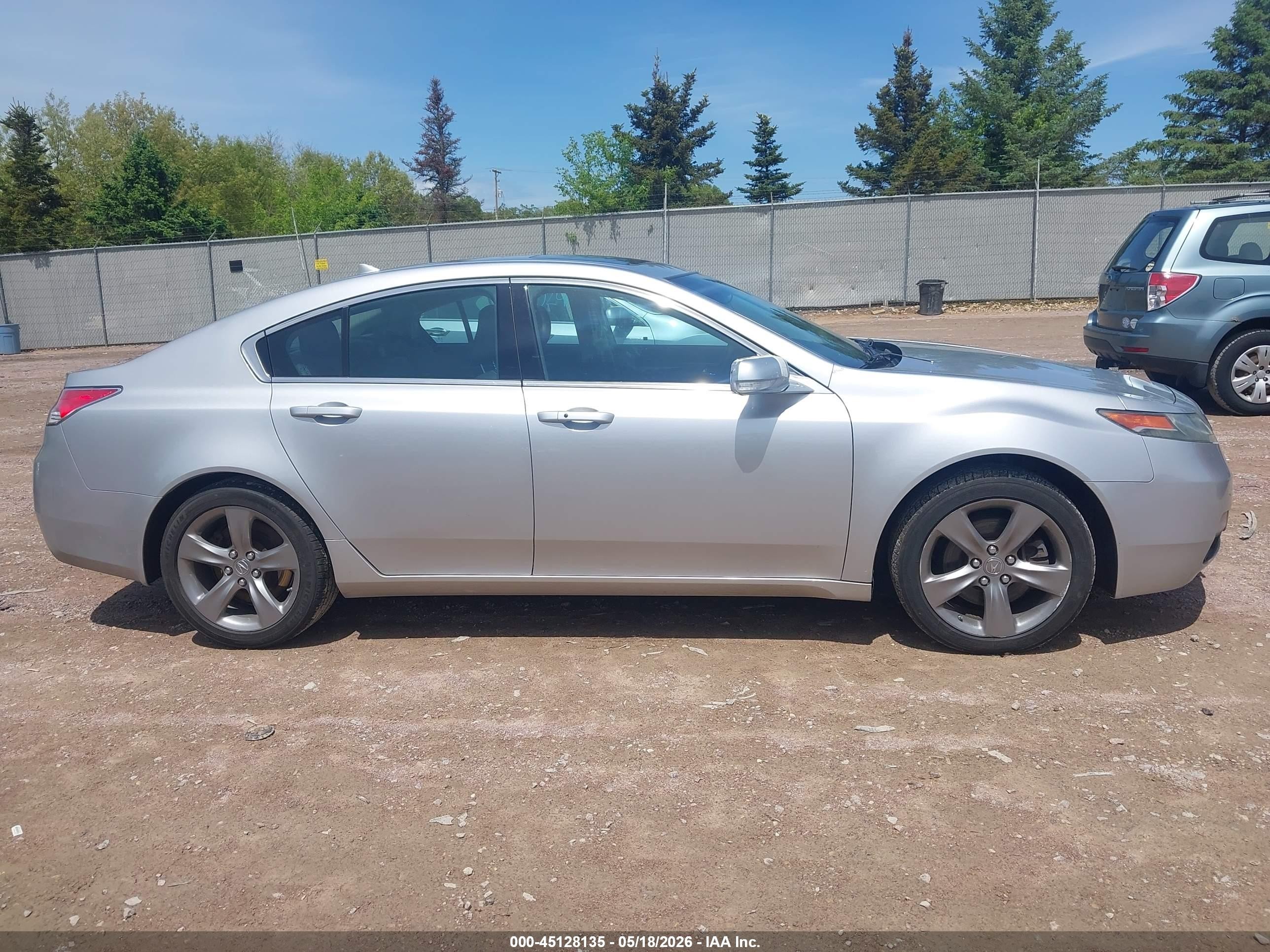 2013 Acura Tl 3.7 Silver vin: 19UUA9F57DA004411