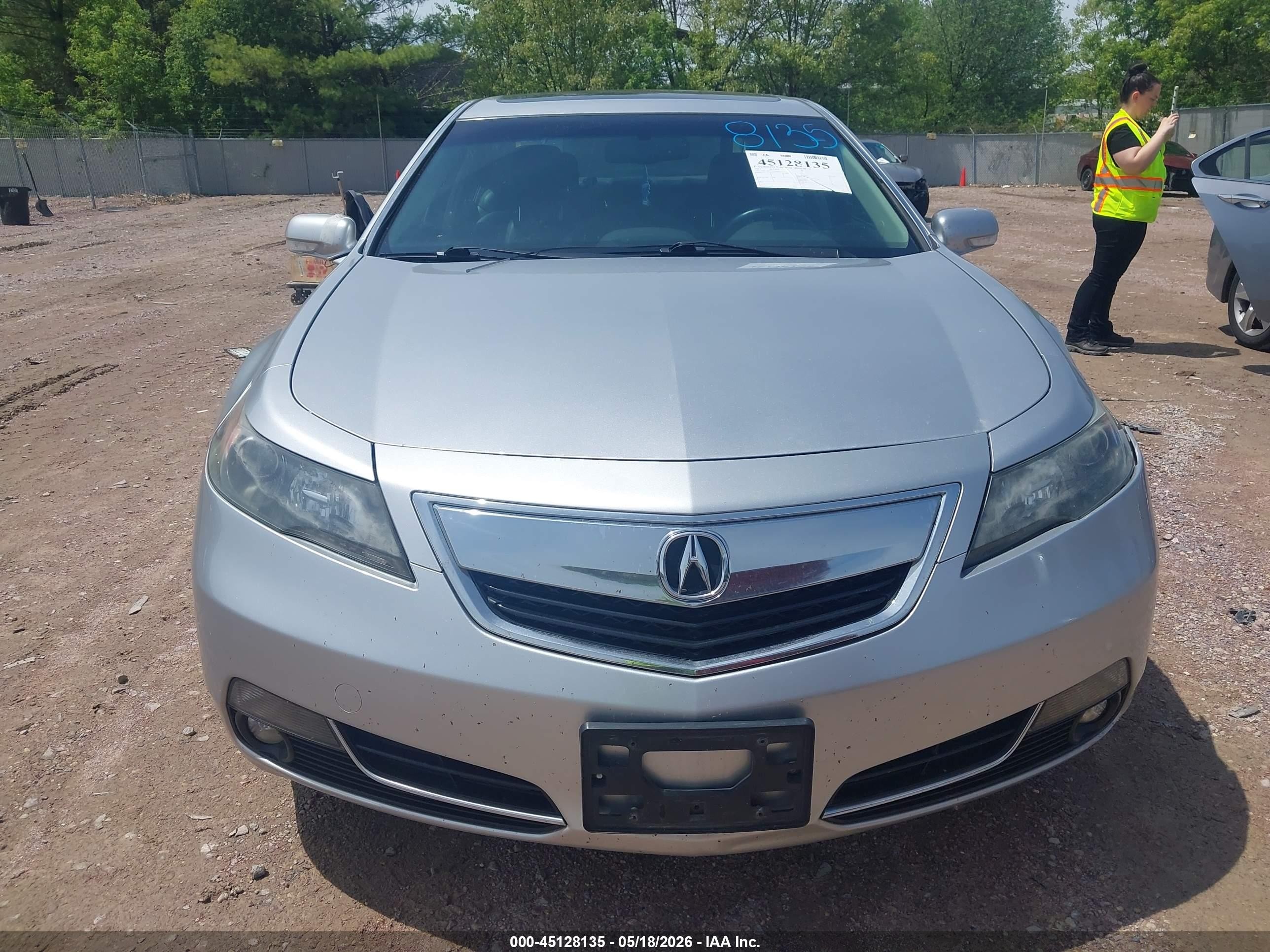 2013 Acura Tl 3.7 Silver vin: 19UUA9F57DA004411