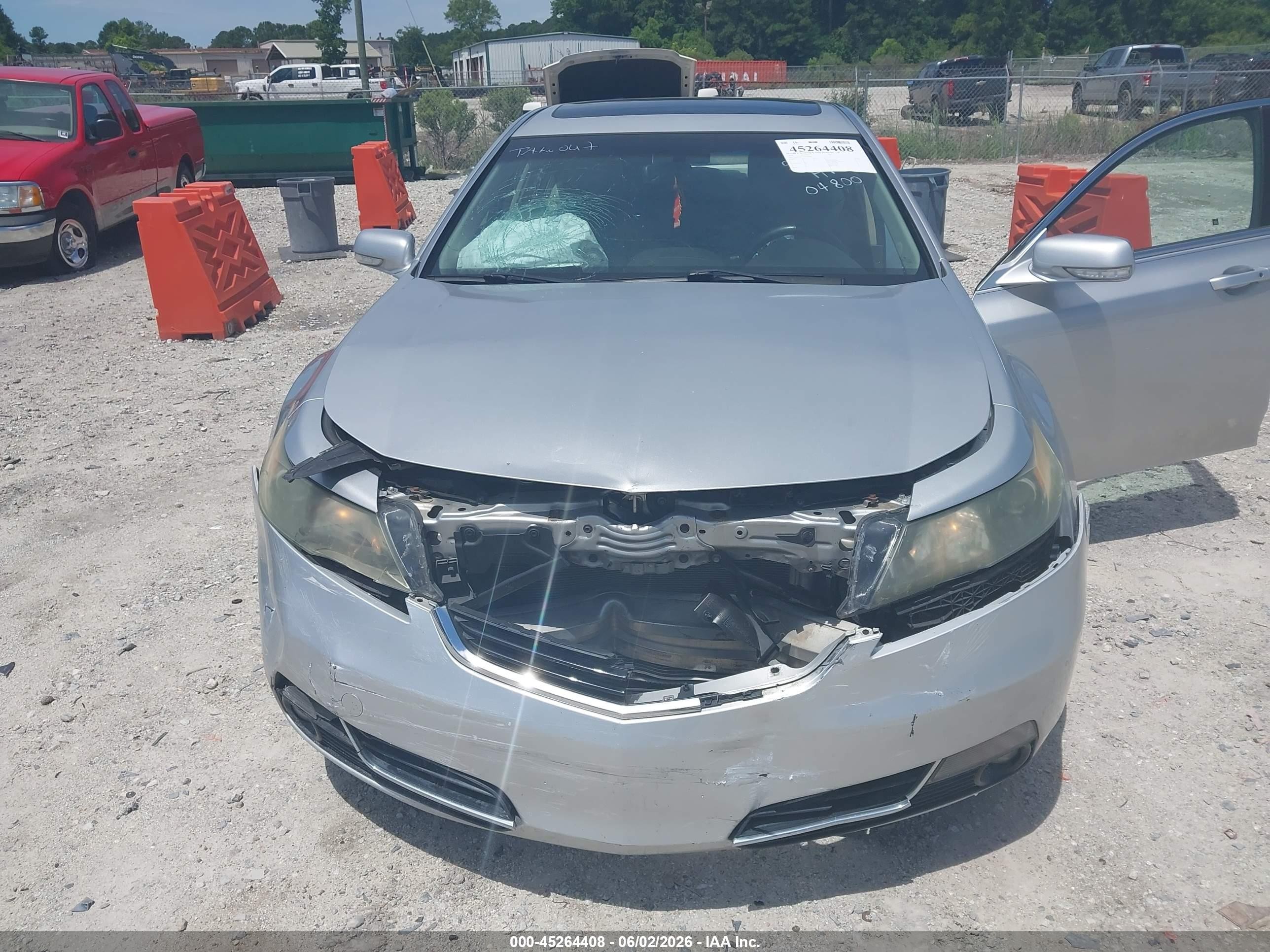 2013 Acura Tl 3.7 Silver vin: 19UUA9F57DA004800
