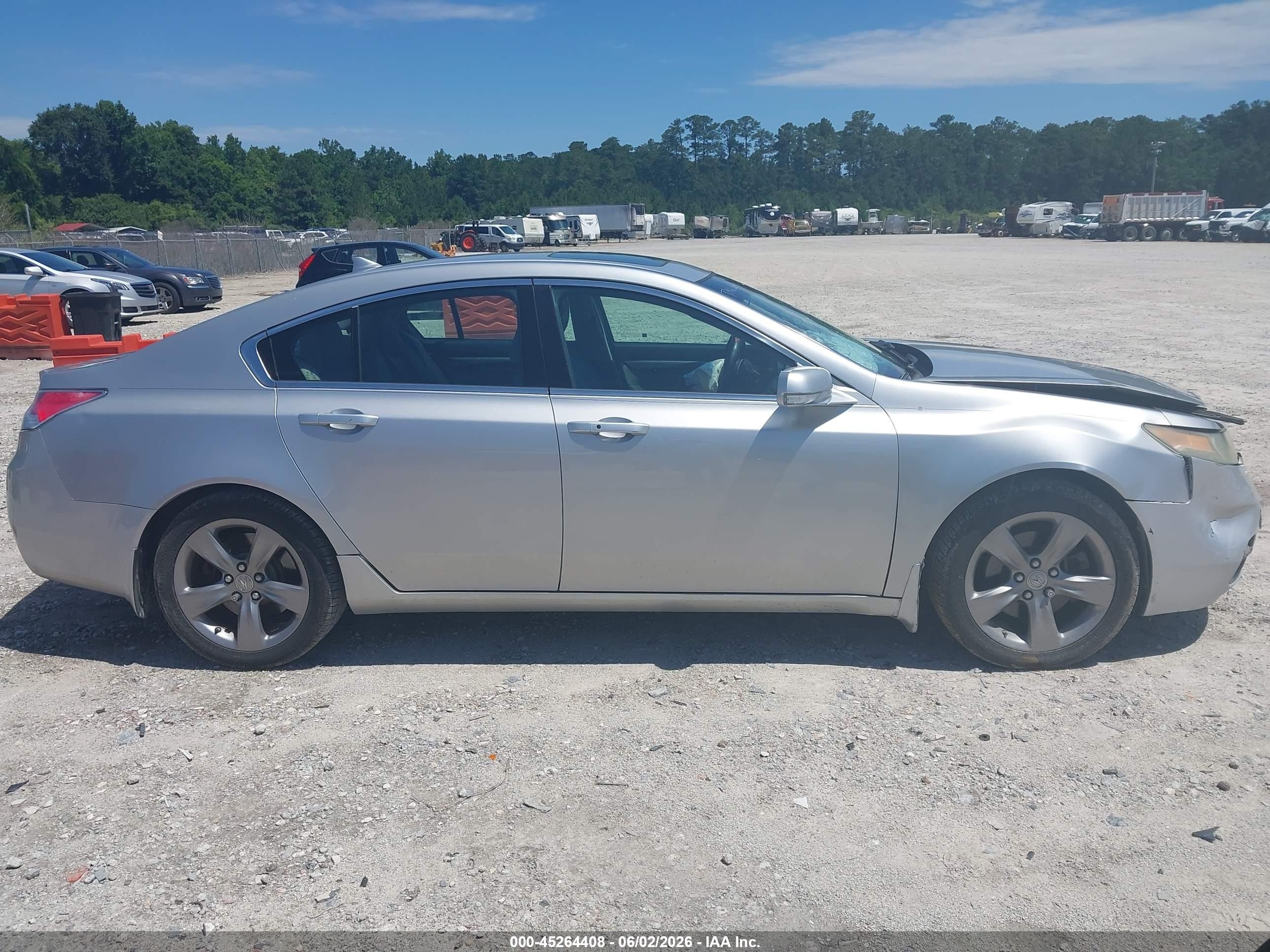 2013 Acura Tl 3.7 Silver vin: 19UUA9F57DA004800