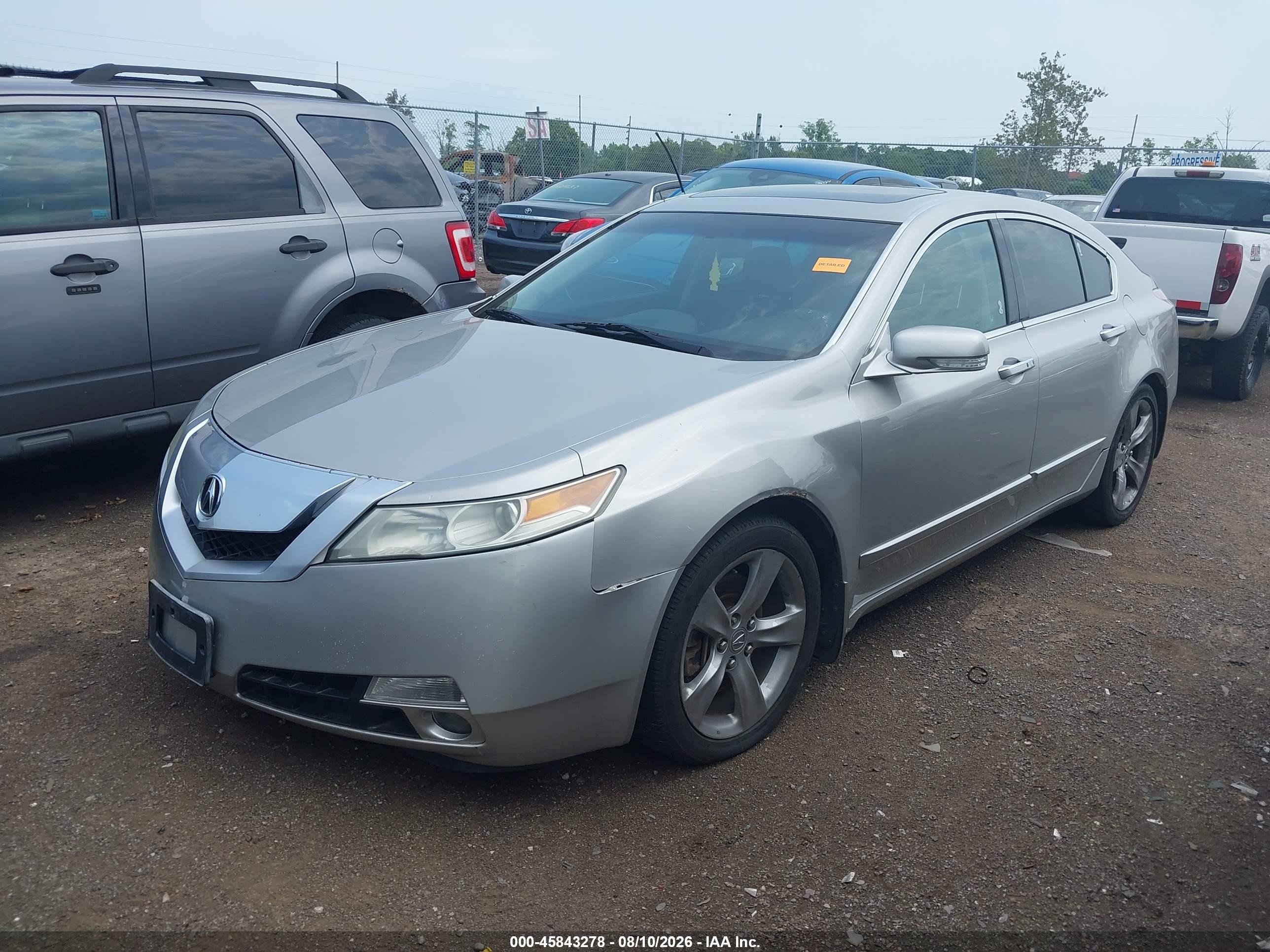 2010 Acura Tl 3.7 Silver vin: 19UUA9F59AA004132