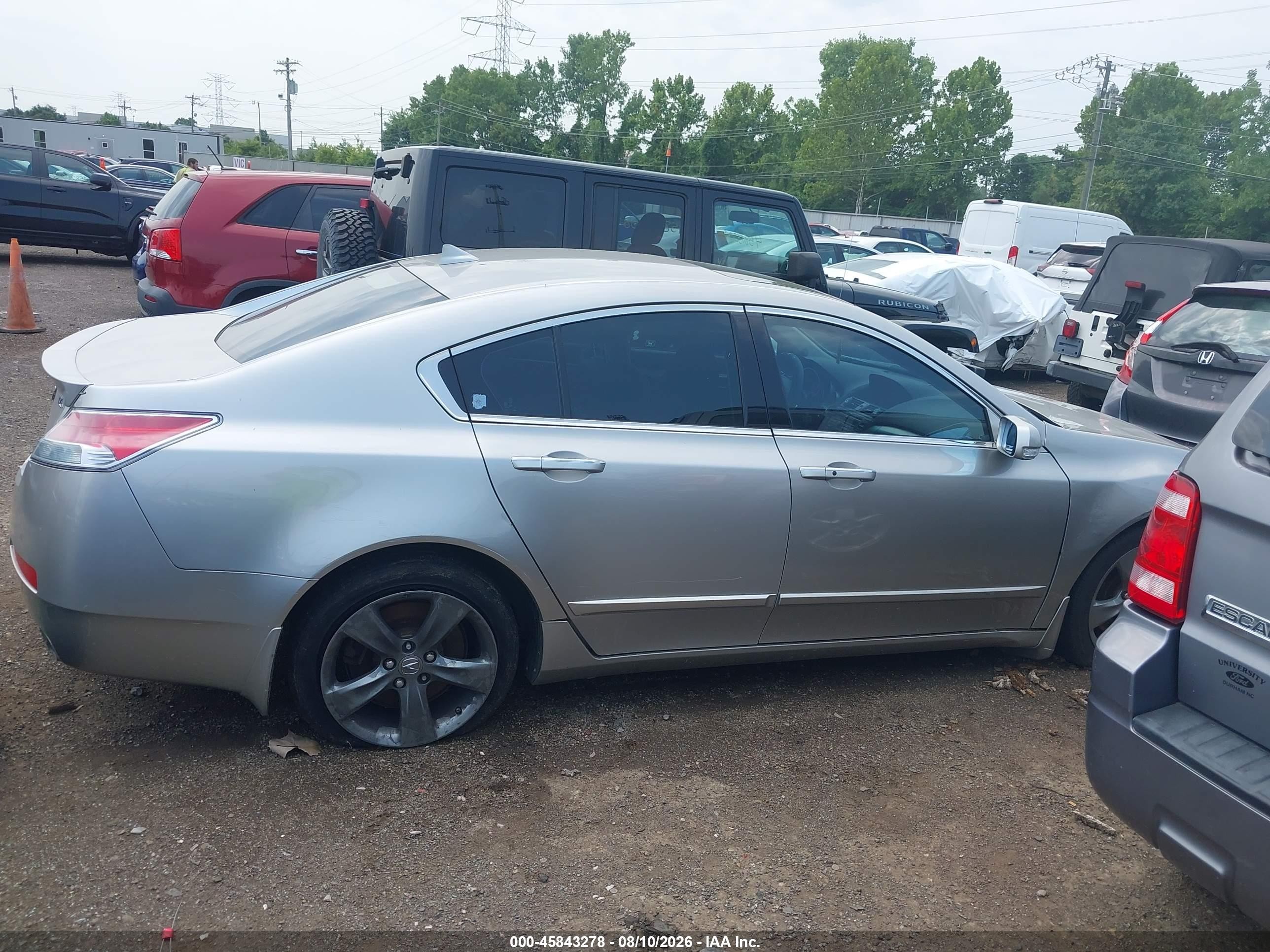 2010 Acura Tl 3.7 Silver vin: 19UUA9F59AA004132