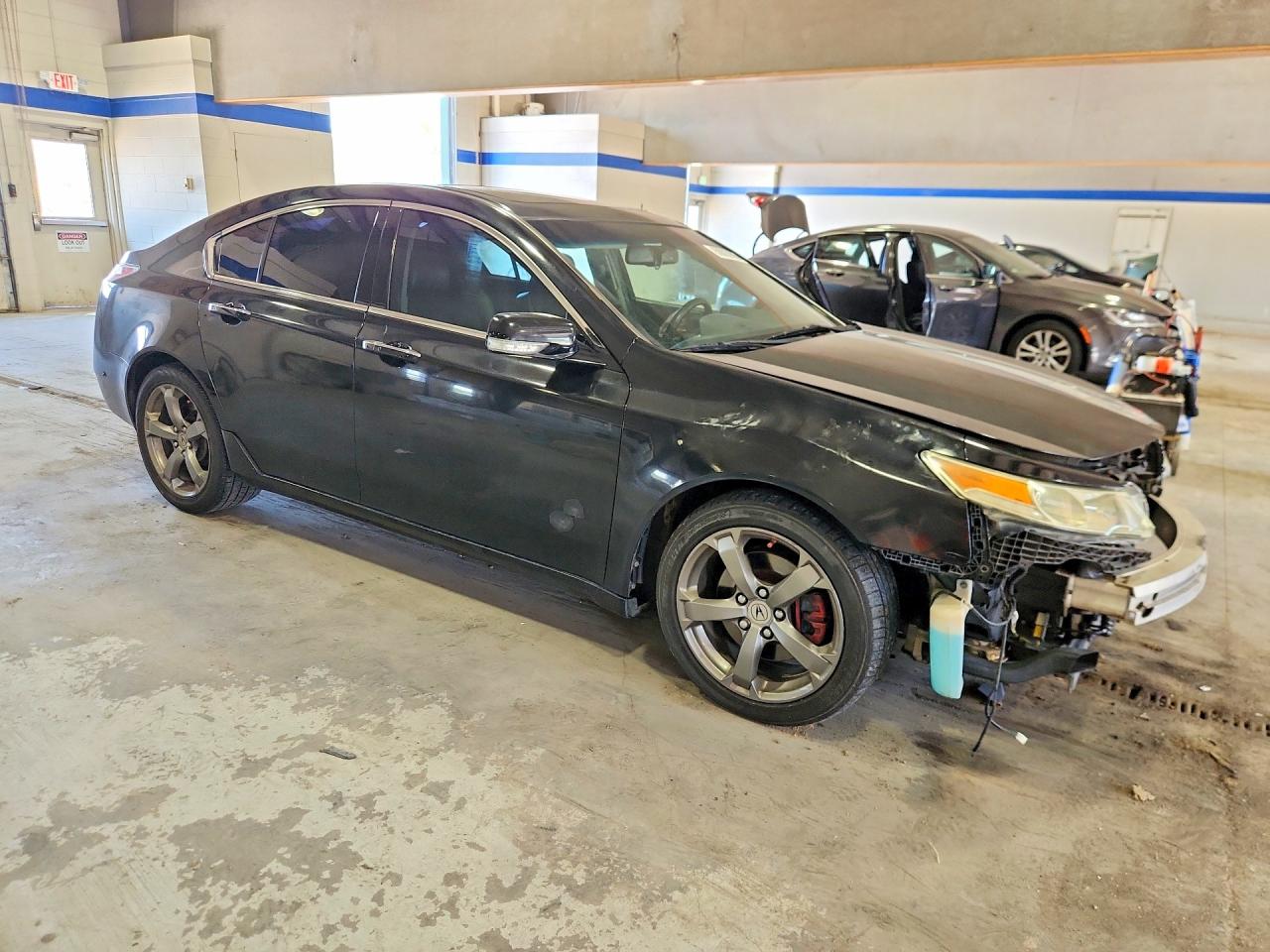 2010 Acura Tl Черный vin: 19UUA9F59AA008617