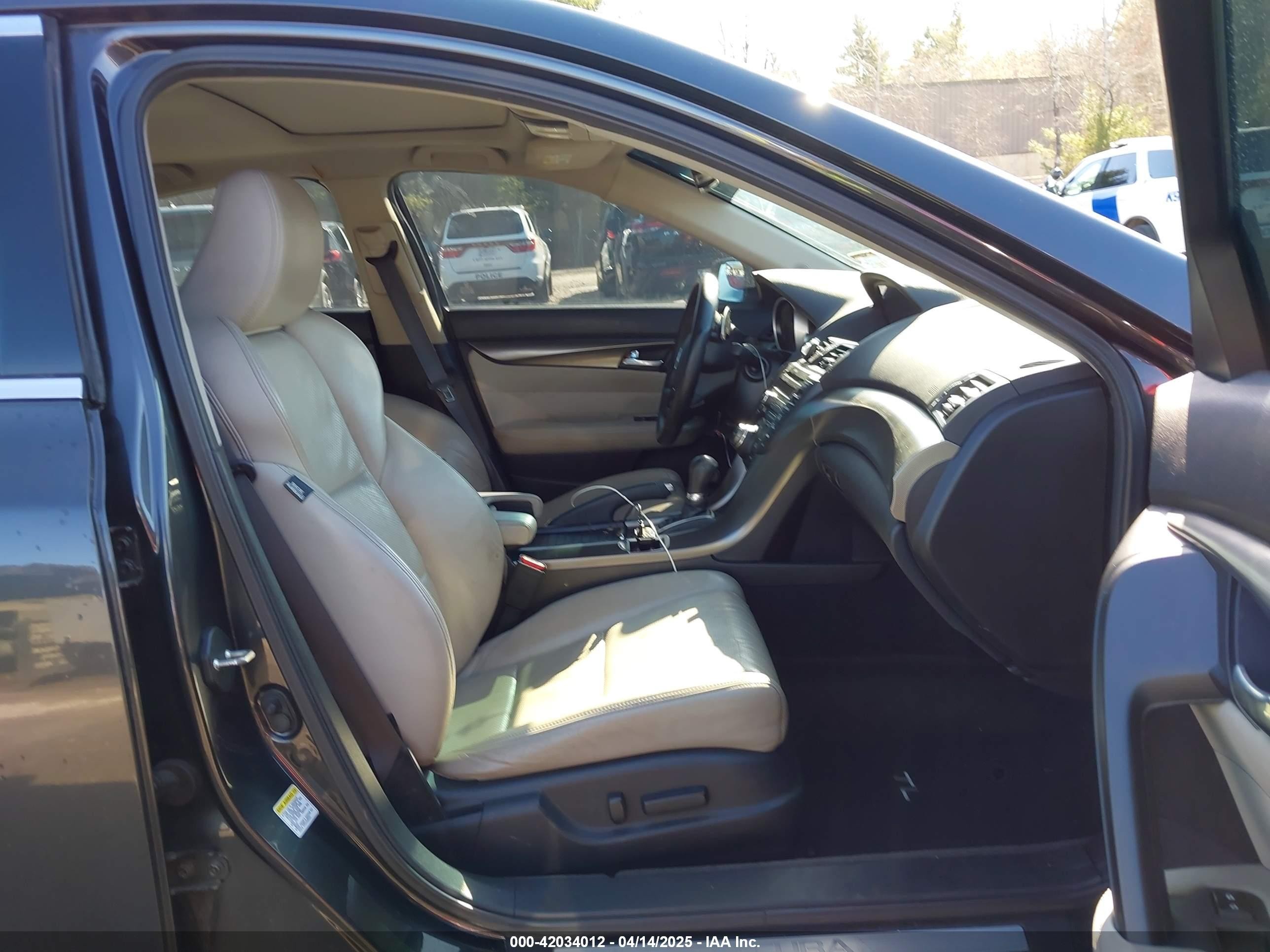 2013 Acura Tl 3.7 Серый vin: 19UUA9F5XDA002930