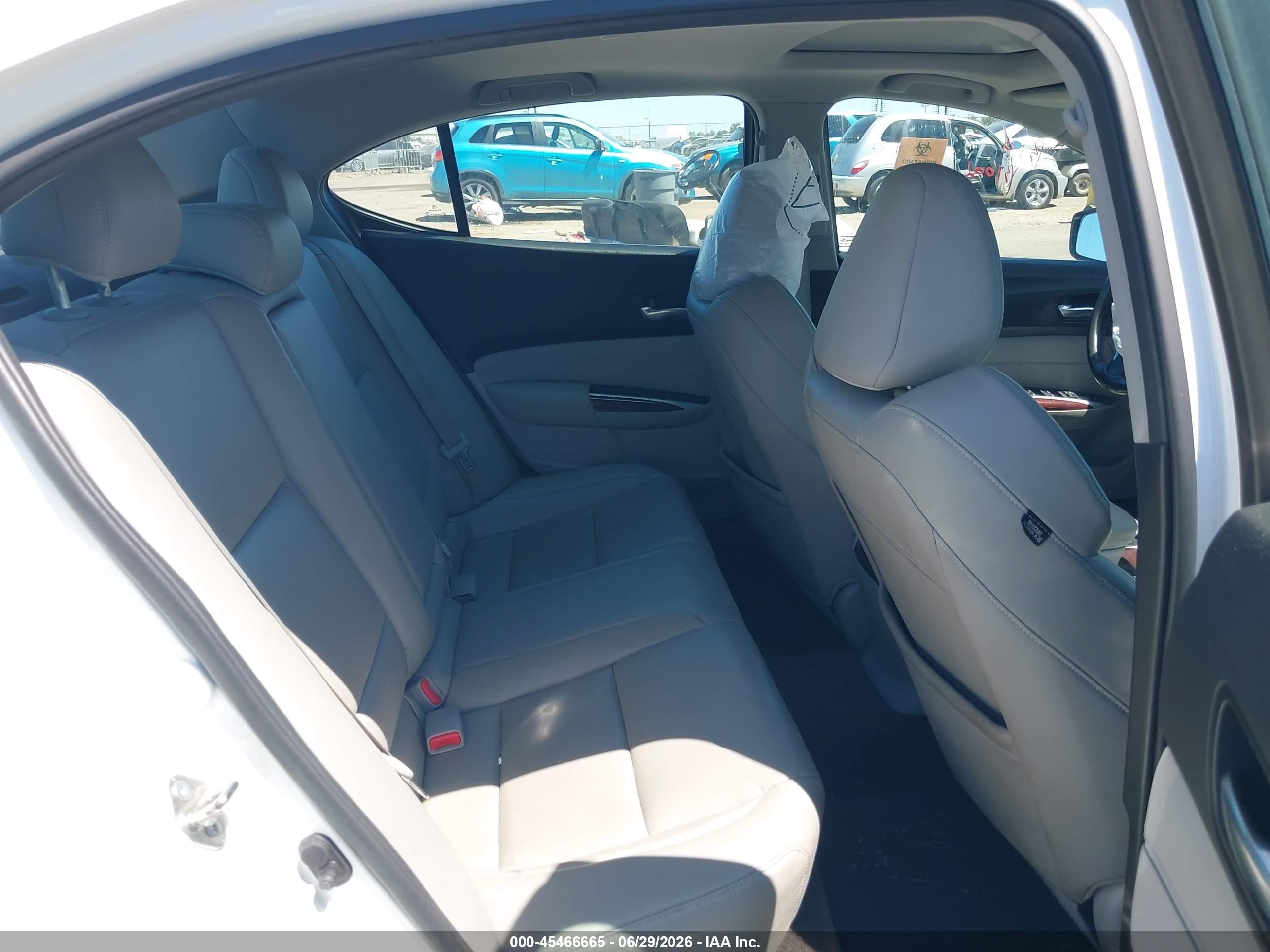 2015 Acura Tlx   White vin: 19UUB1F30FA004444