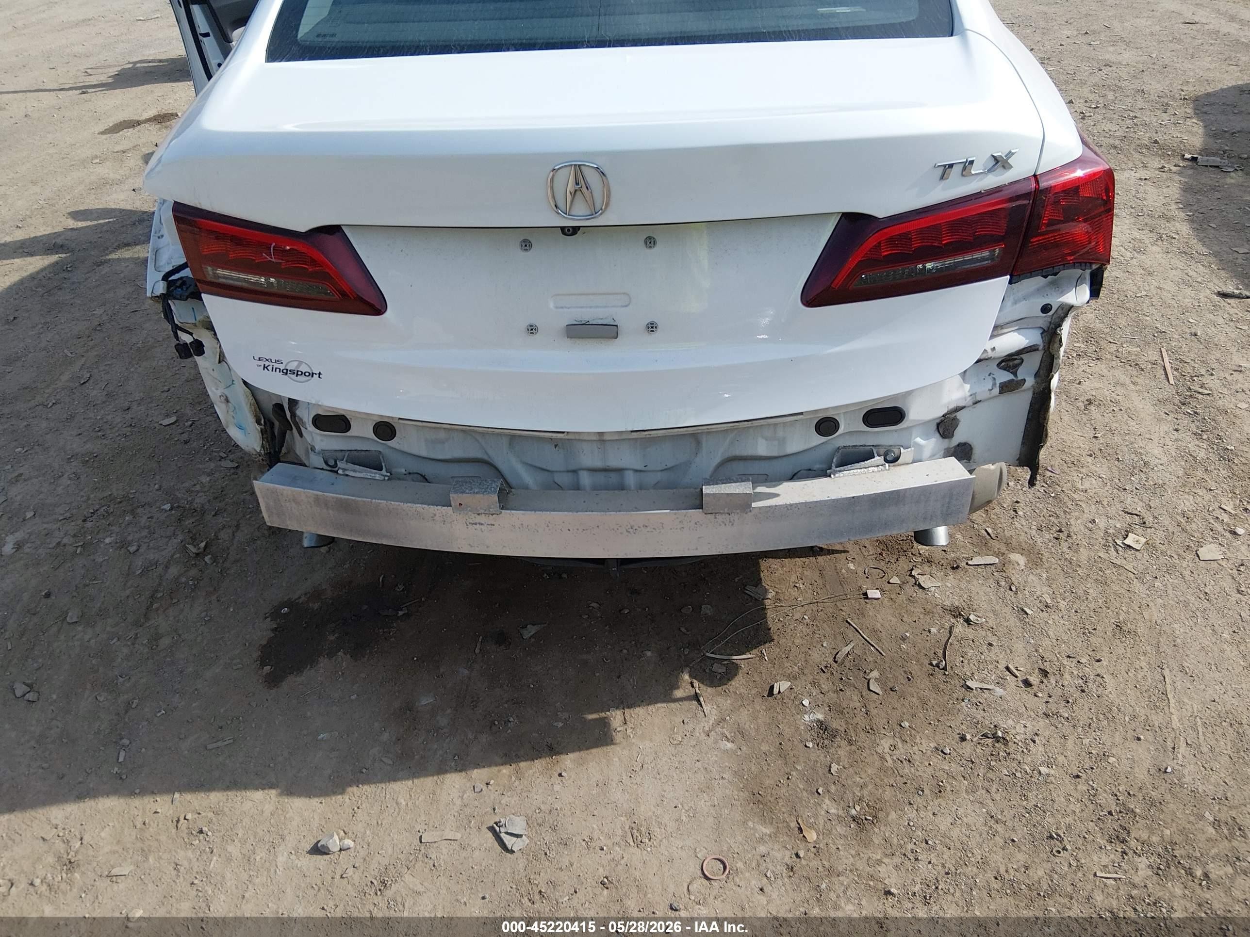 2015 Acura Tlx   White vin: 19UUB1F31FA019194