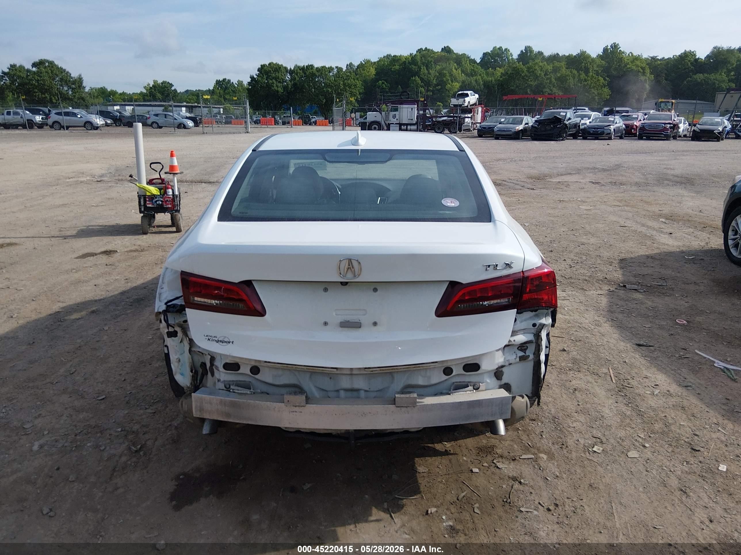 2015 Acura Tlx   White vin: 19UUB1F31FA019194