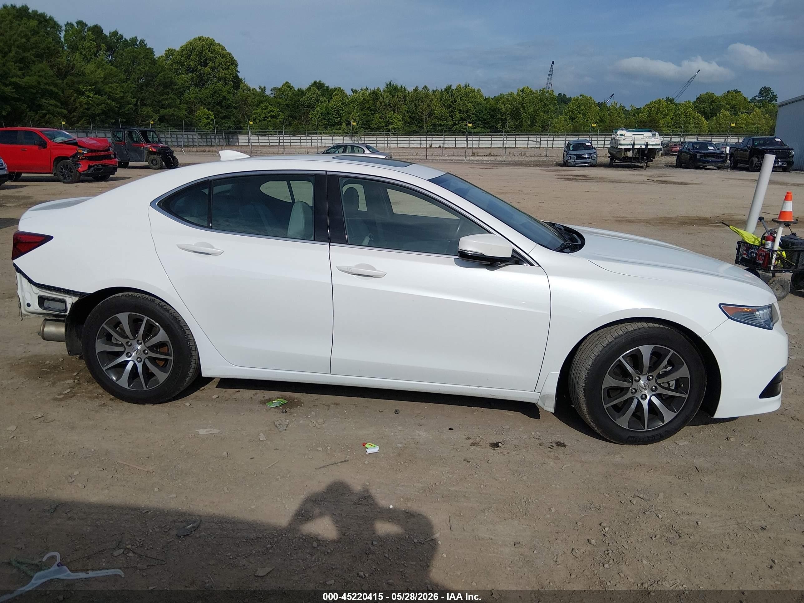 2015 Acura Tlx   White vin: 19UUB1F31FA019194