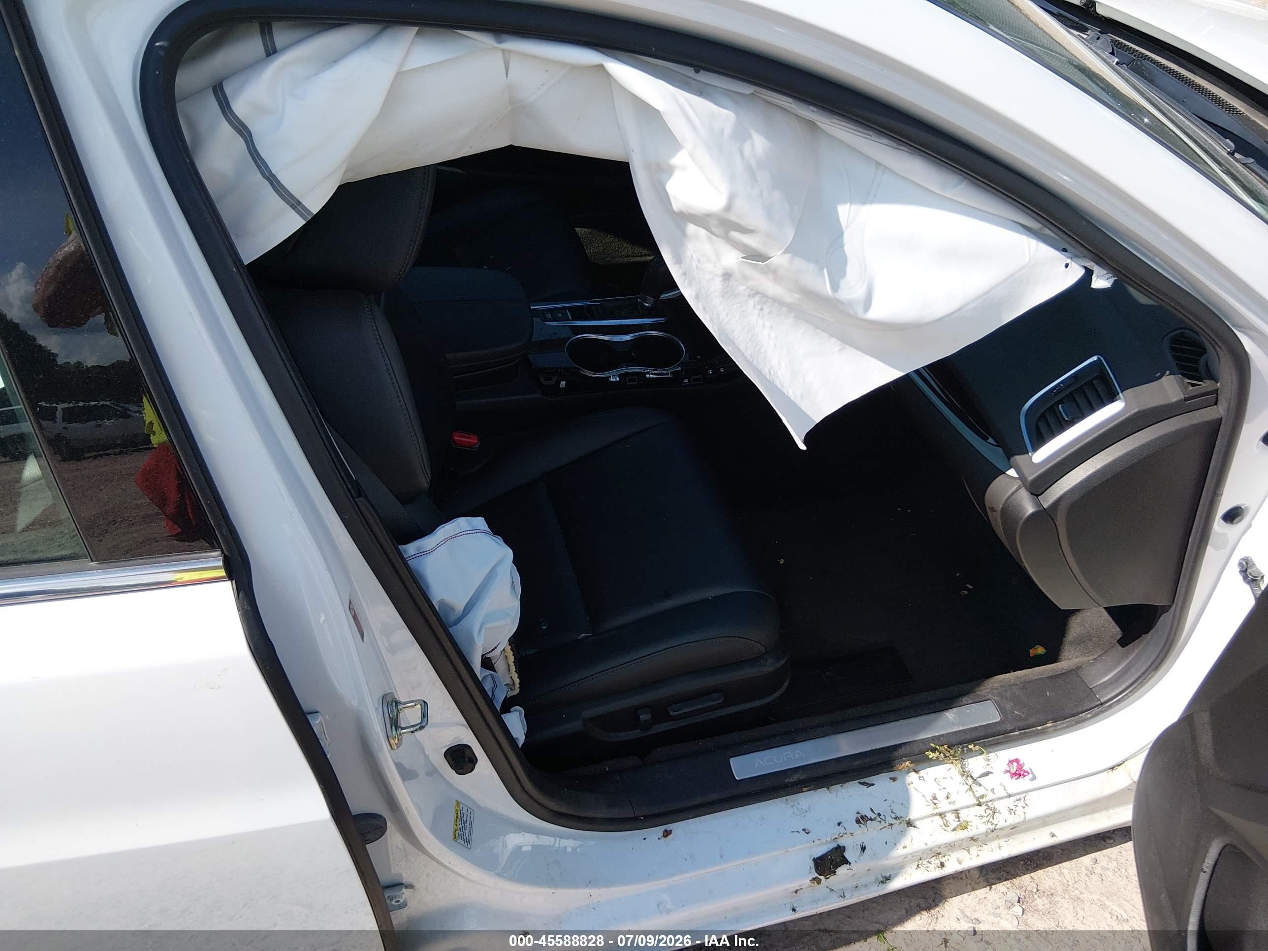 2015 Acura Tlx   White vin: 19UUB1F32FA017468