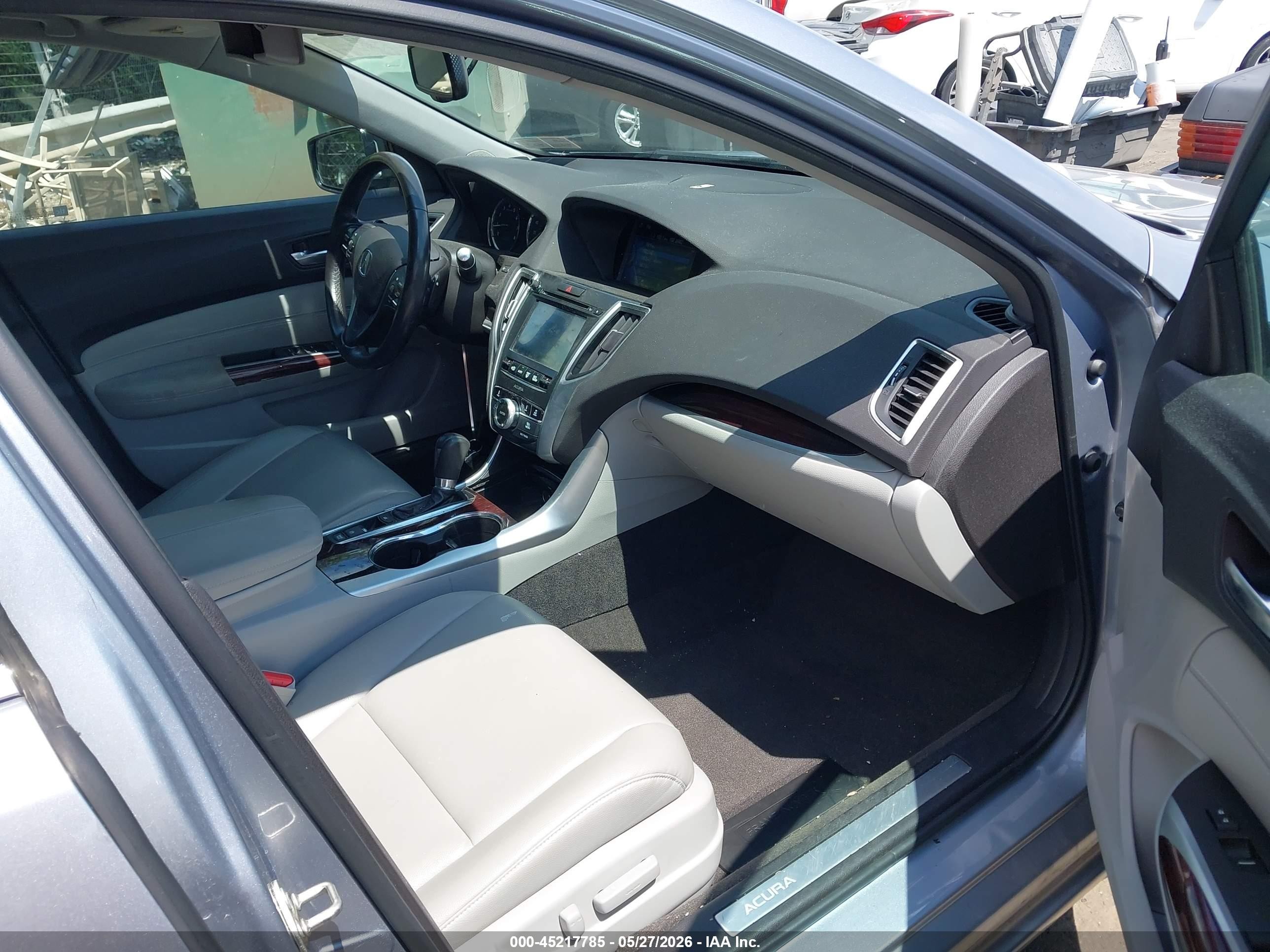 2015 Acura Tlx   Silver vin: 19UUB1F34FA027130