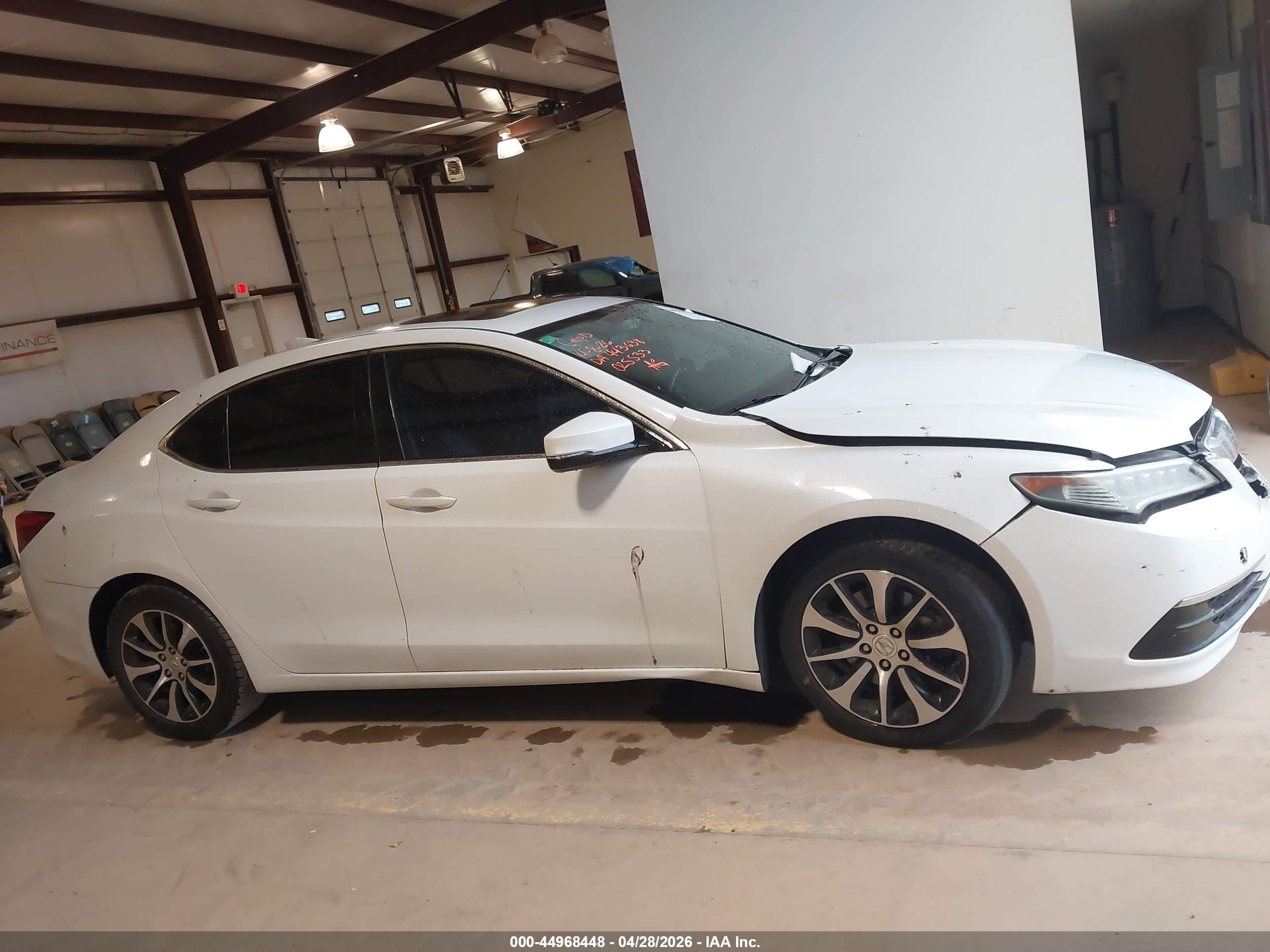 2015 Acura Tlx   White vin: 19UUB1F35FA025533