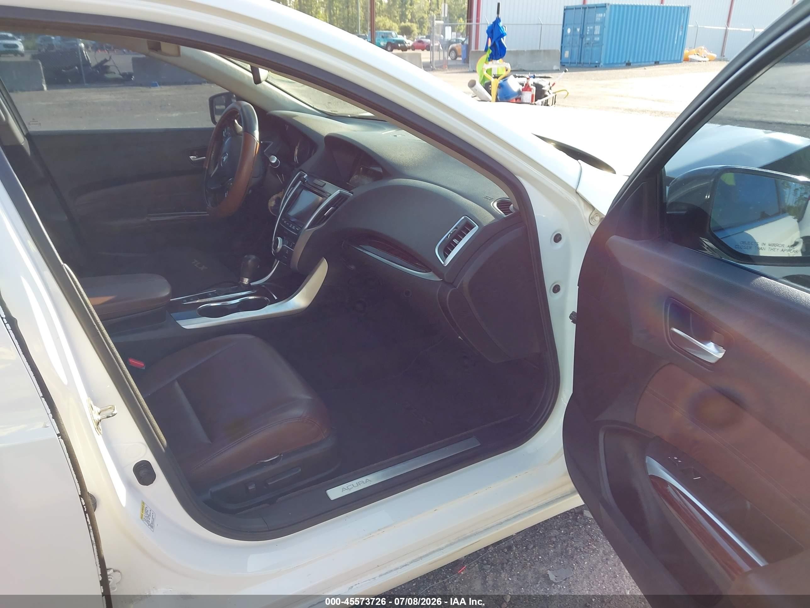 2015 Acura Tlx   White vin: 19UUB1F36FA008353