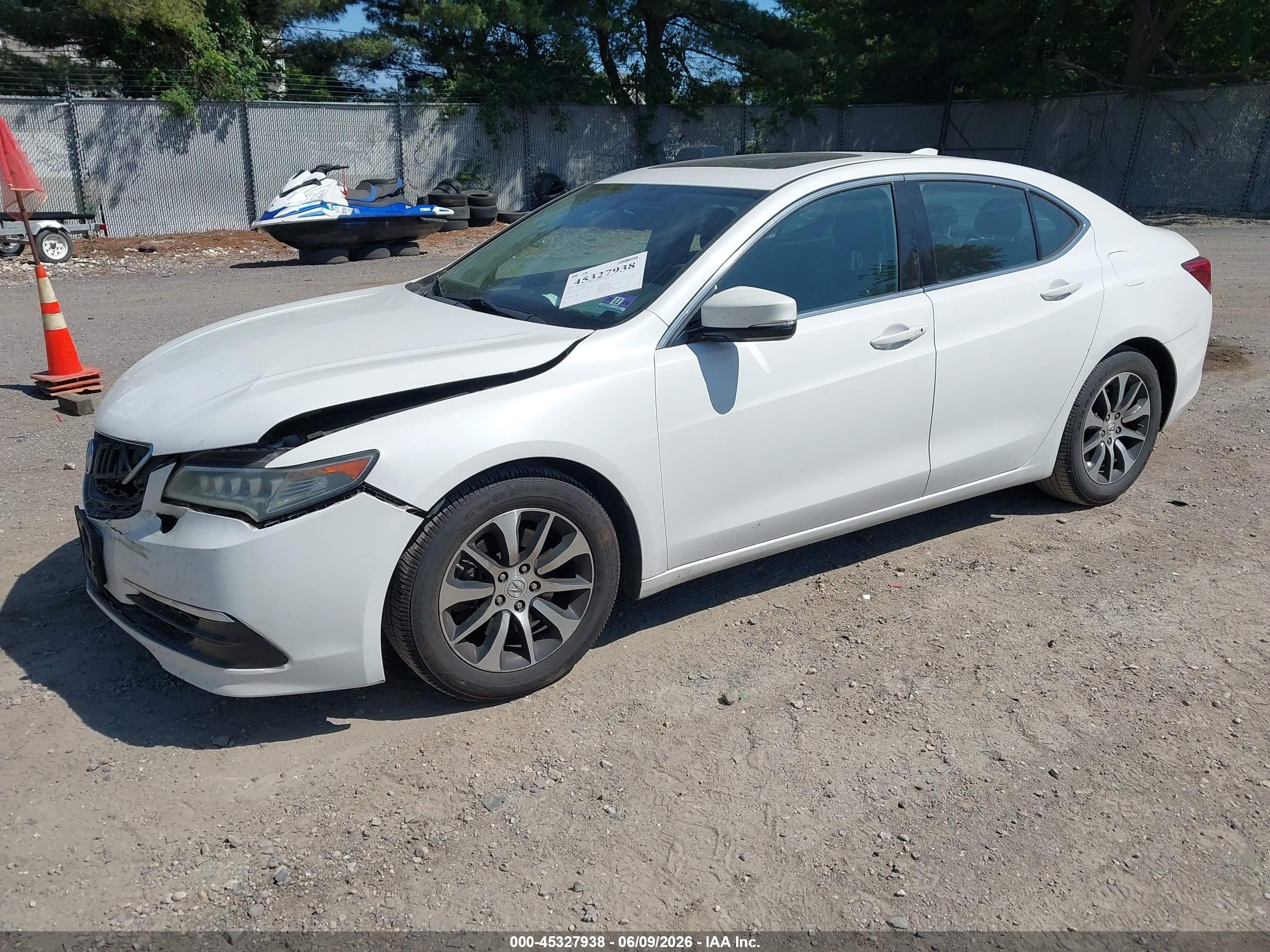 2015 Acura Tlx   White vin: 19UUB1F36FA025525
