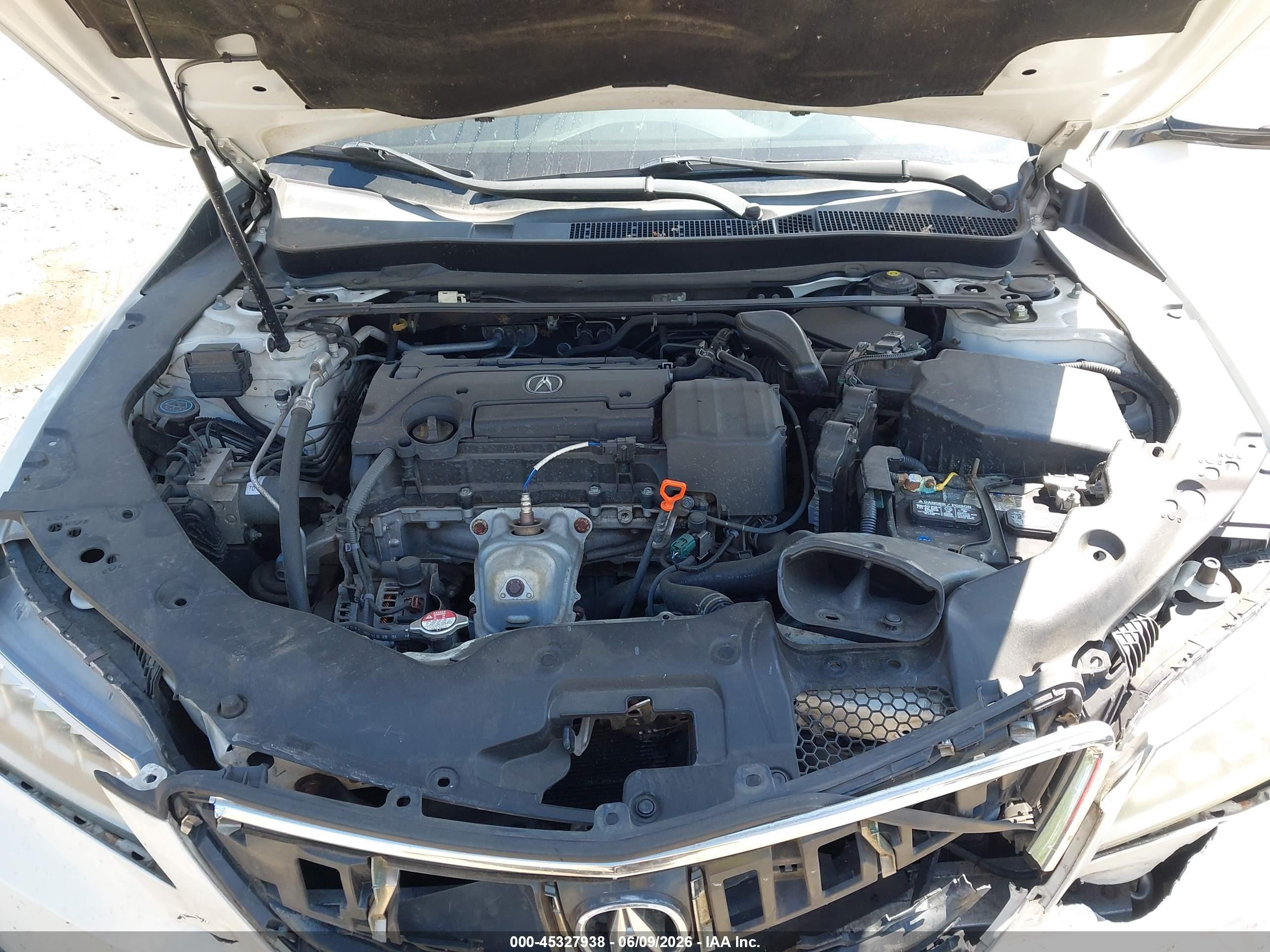 2015 Acura Tlx   White vin: 19UUB1F36FA025525