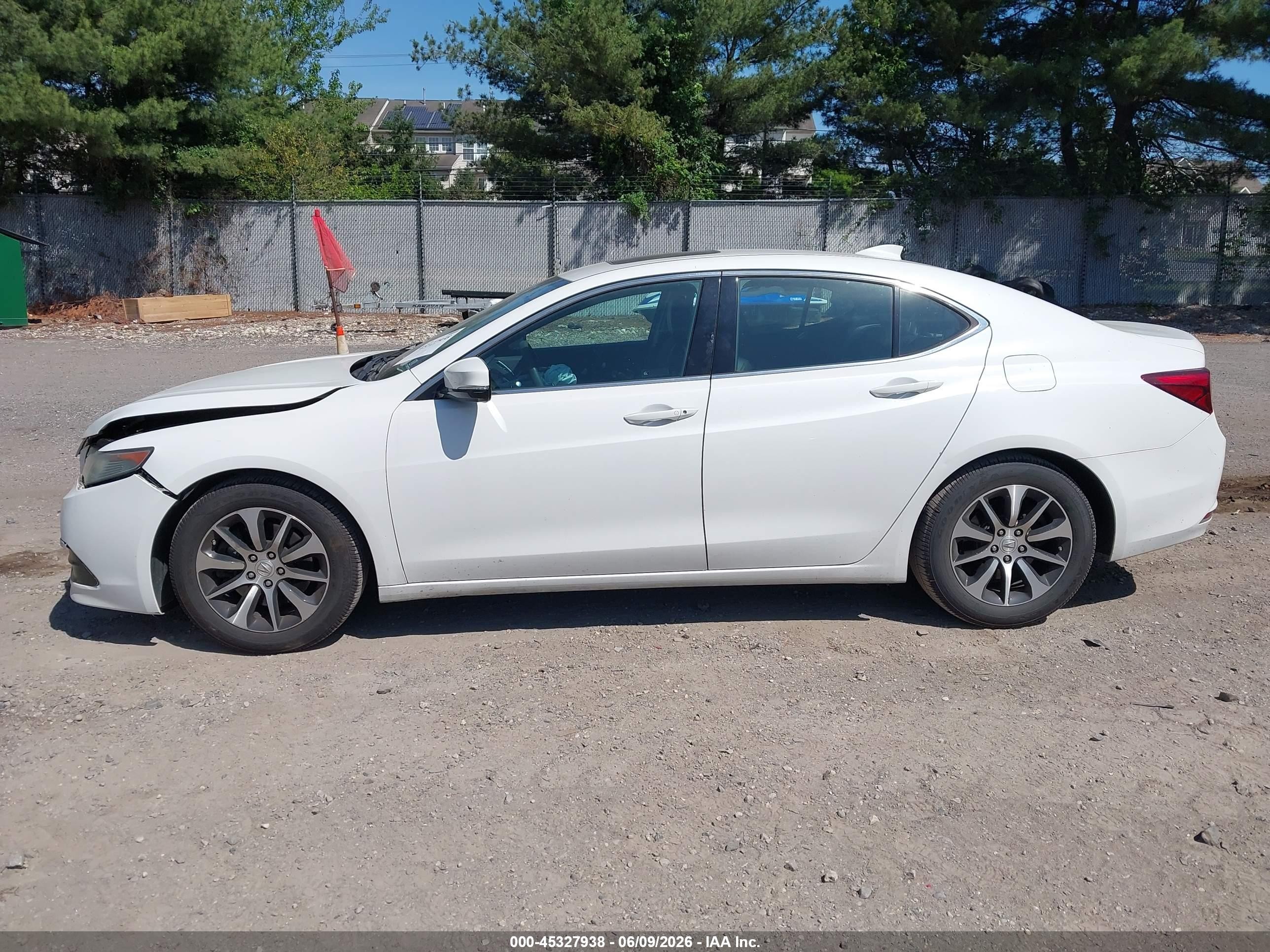 2015 Acura Tlx   White vin: 19UUB1F36FA025525